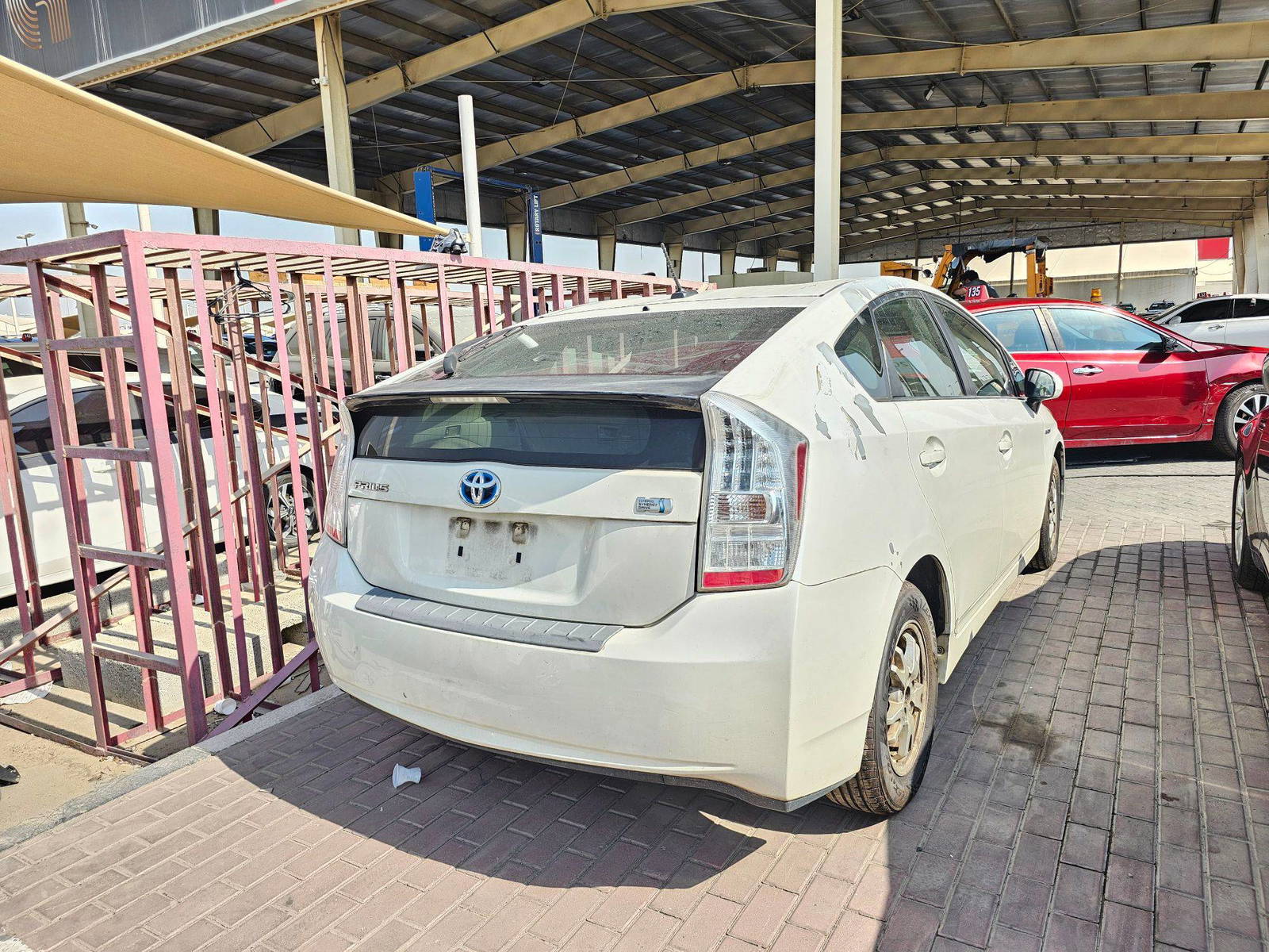2010 TOYOTA PRIUS — 156542 Miles — Lot 60813355 — Souq - Marhaba Auctions Used Cars - Image 5