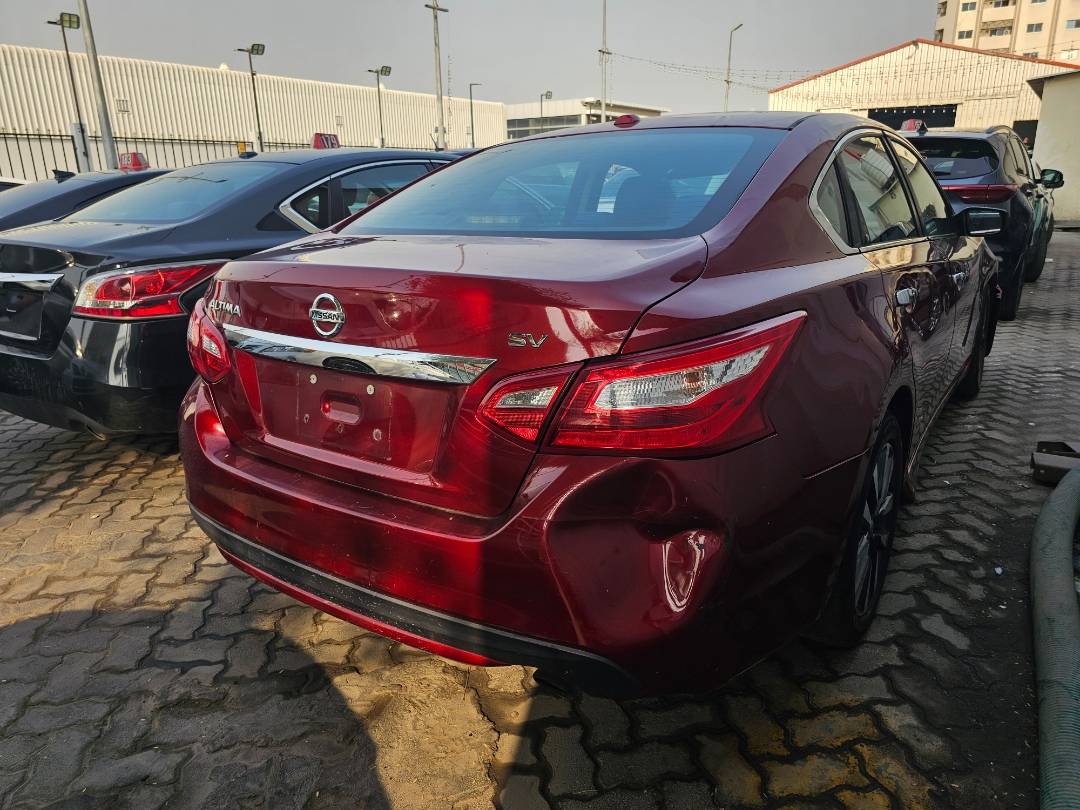 2017 NISSAN ALTIMA — 134321 Miles — Lot HC289380 — Souq - Marhaba Auctions Used Cars - Image 3