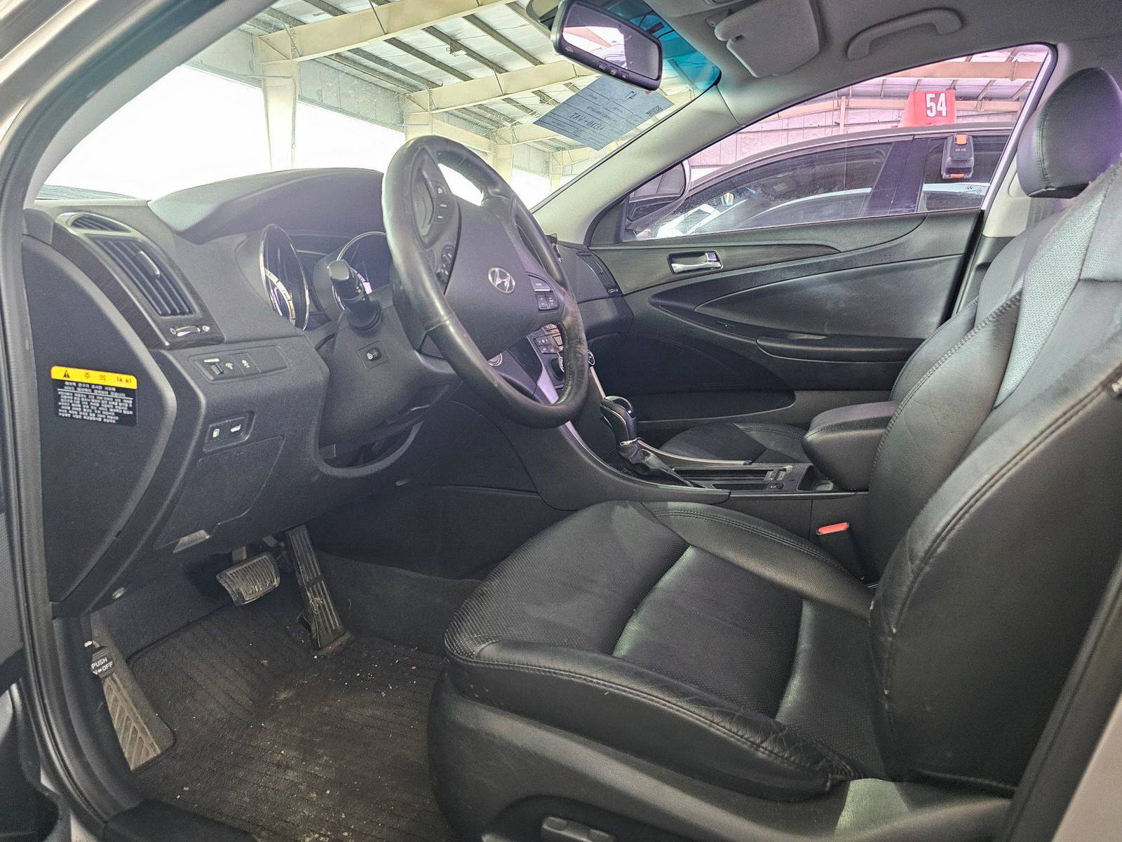 2013 HYUNDAI SONATA — 129067 KM — Lot 567716 — Souq - Marhaba Auctions Used Cars - Image 8