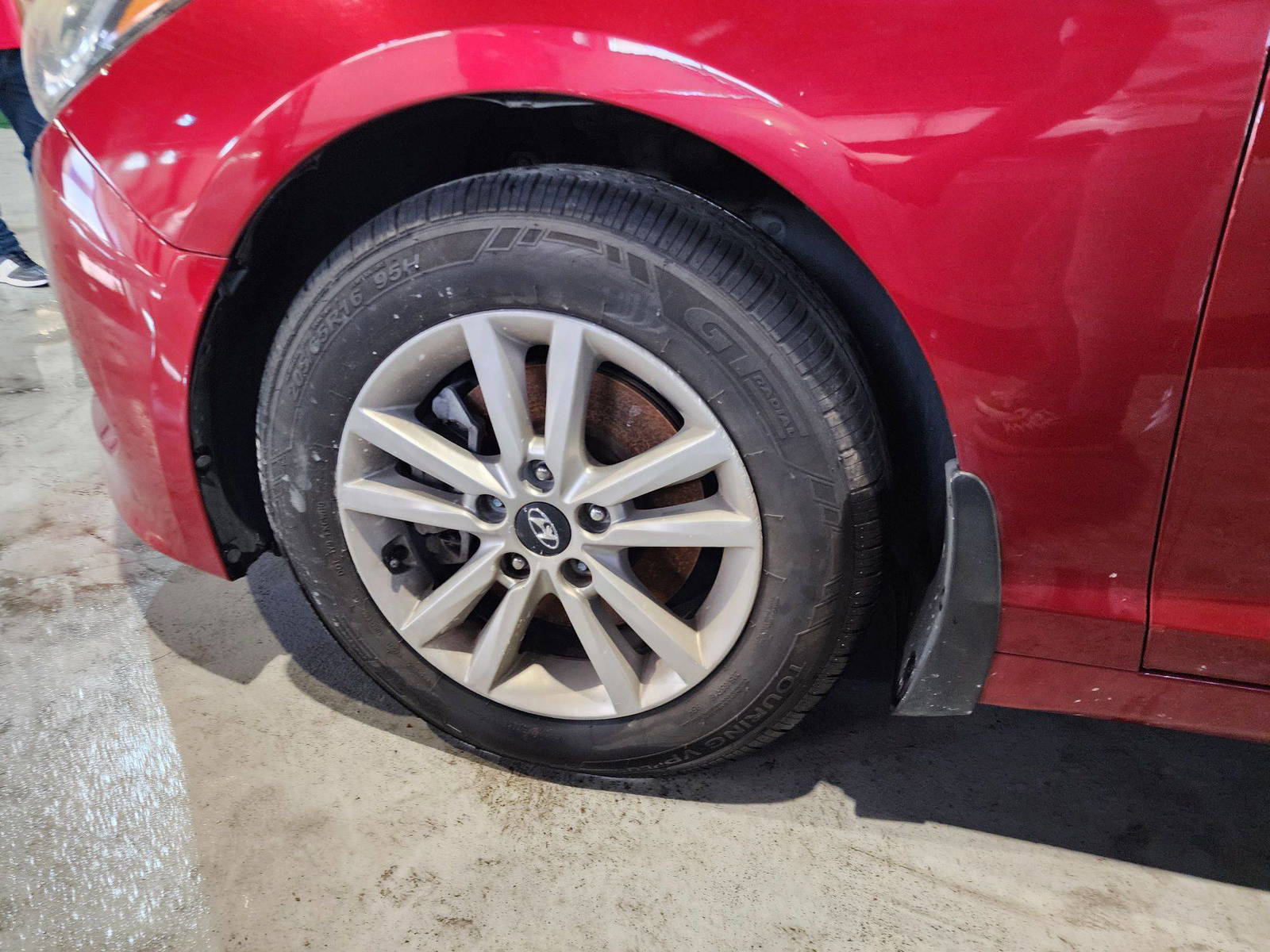 2015 HYUNDAI SONATA — 188836 Miles — Lot 95877 — Al Quoz - Marhaba Auctions Used Cars - Image 11
