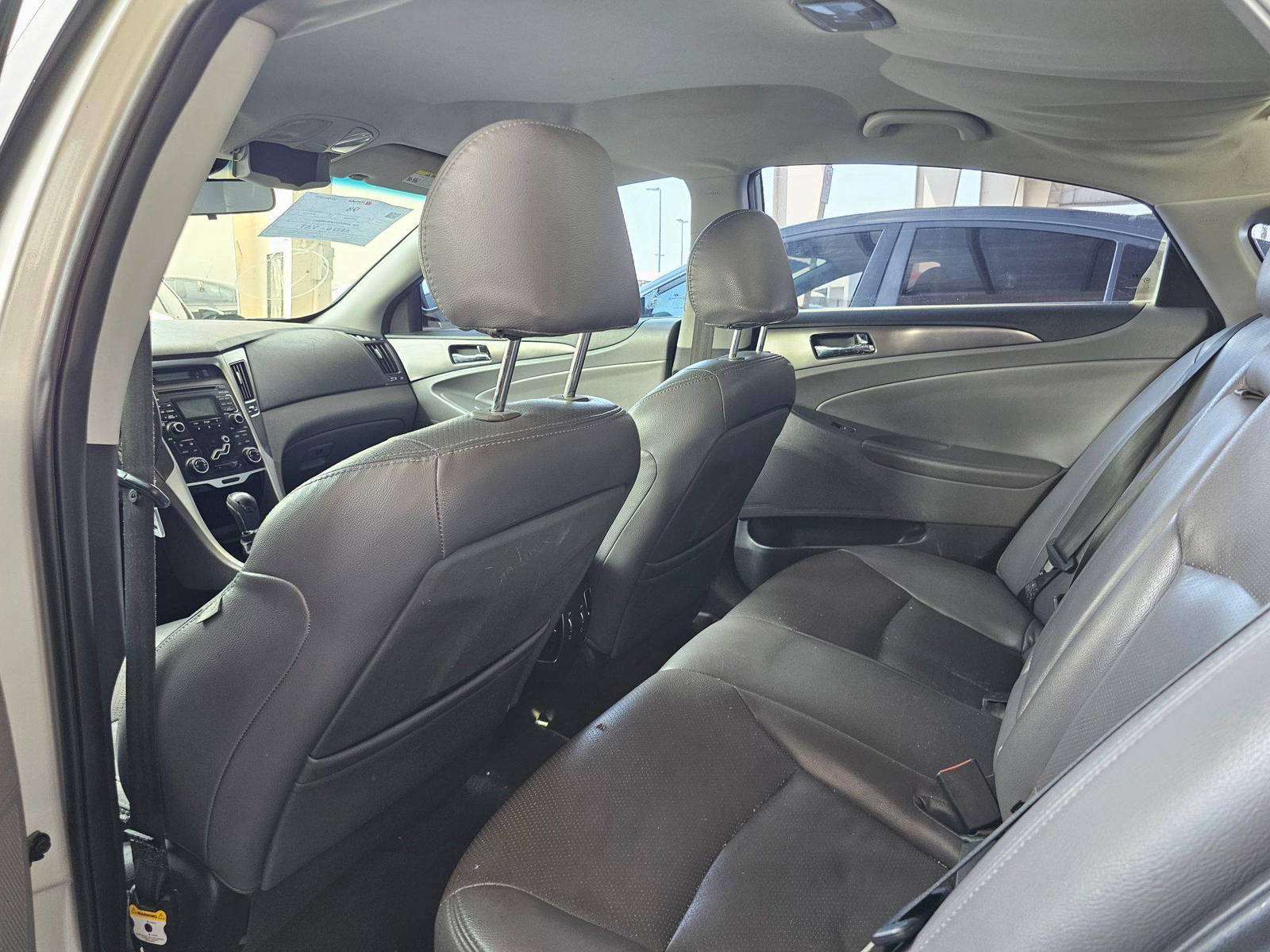 HYUNDAI SONATA 2011 - Marhaba Auction Used Cars - Image 6