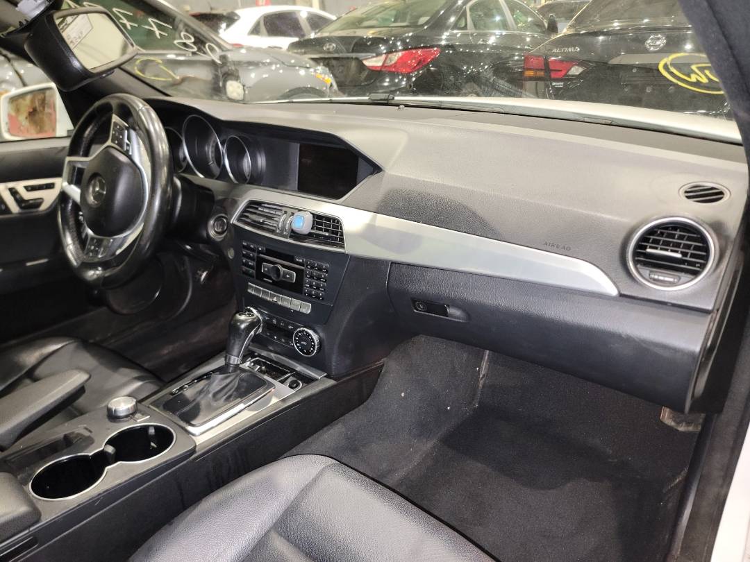 2013 MERCEDES BENZ C300 — 96587 Miles — Lot 72068383 - Marhaba Auctions Used Cars - Image 5