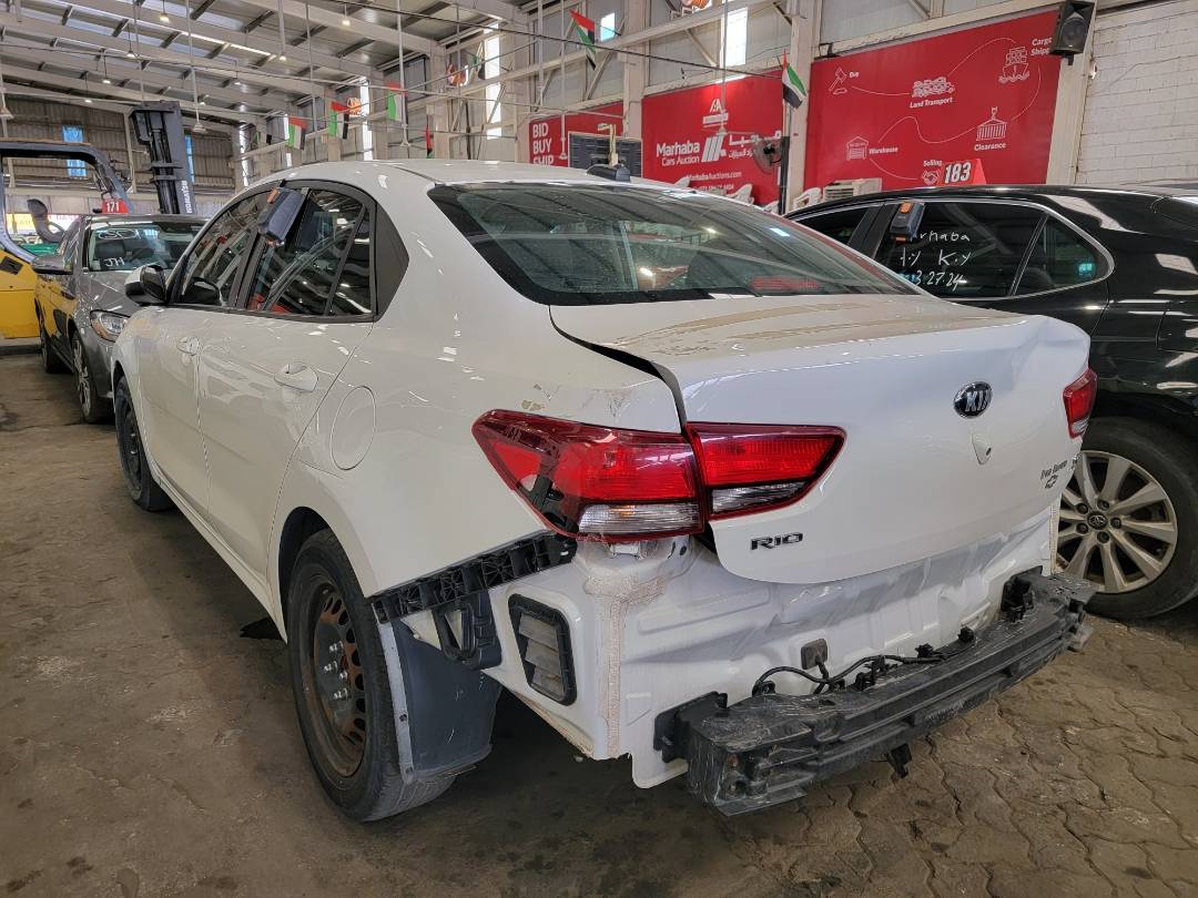 2019 KIA RIO — 101900 Miles — Lot 75463913 — Souq - Marhaba Auctions Used Cars - Image 4