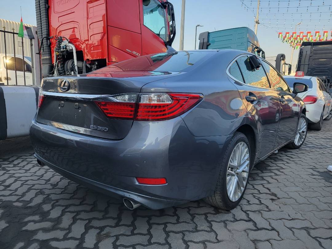 2015 LEXUS ES 350 — 103442 Miles — Lot GXF2179543 — Main - Marhaba Auctions Used Cars - Image 3