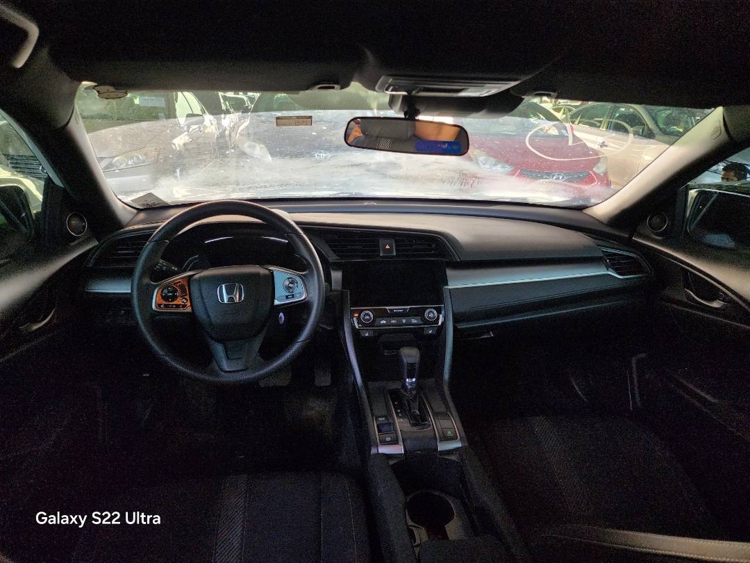 2017 HONDA CIVIC — 159645 KM — Lot 45268354 — Ind. 12 - Marhaba Auctions Used Cars - Image 4