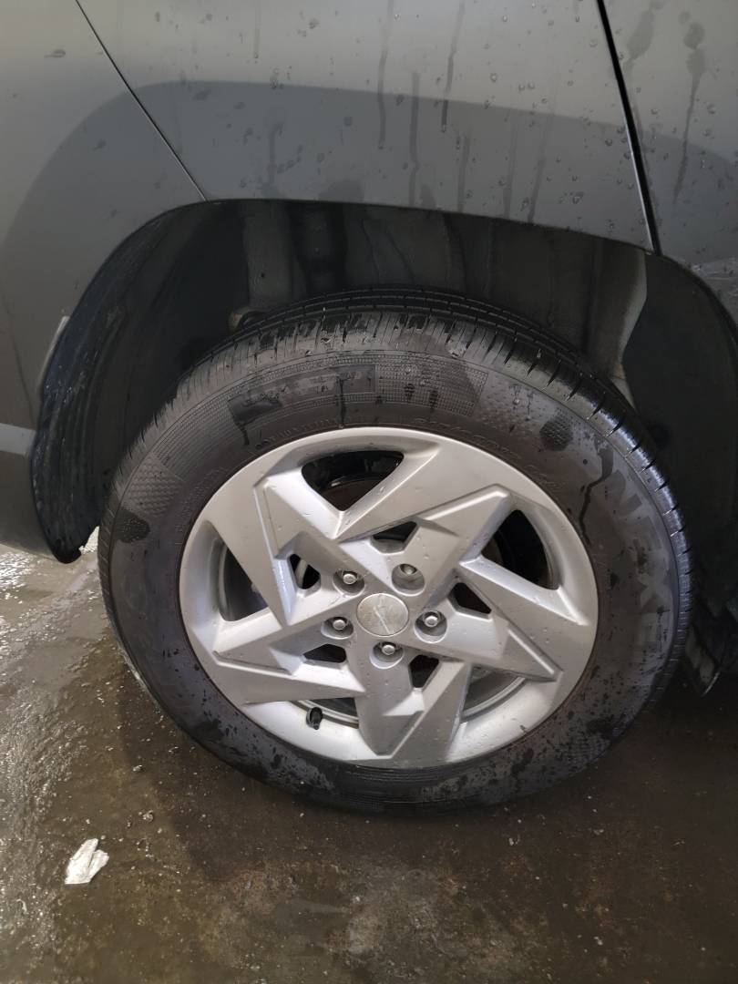 2023 HYUNDAI KONA — 11565 KM — Lot PU001574 — Main - Marhaba Auctions Used Cars - Image 9