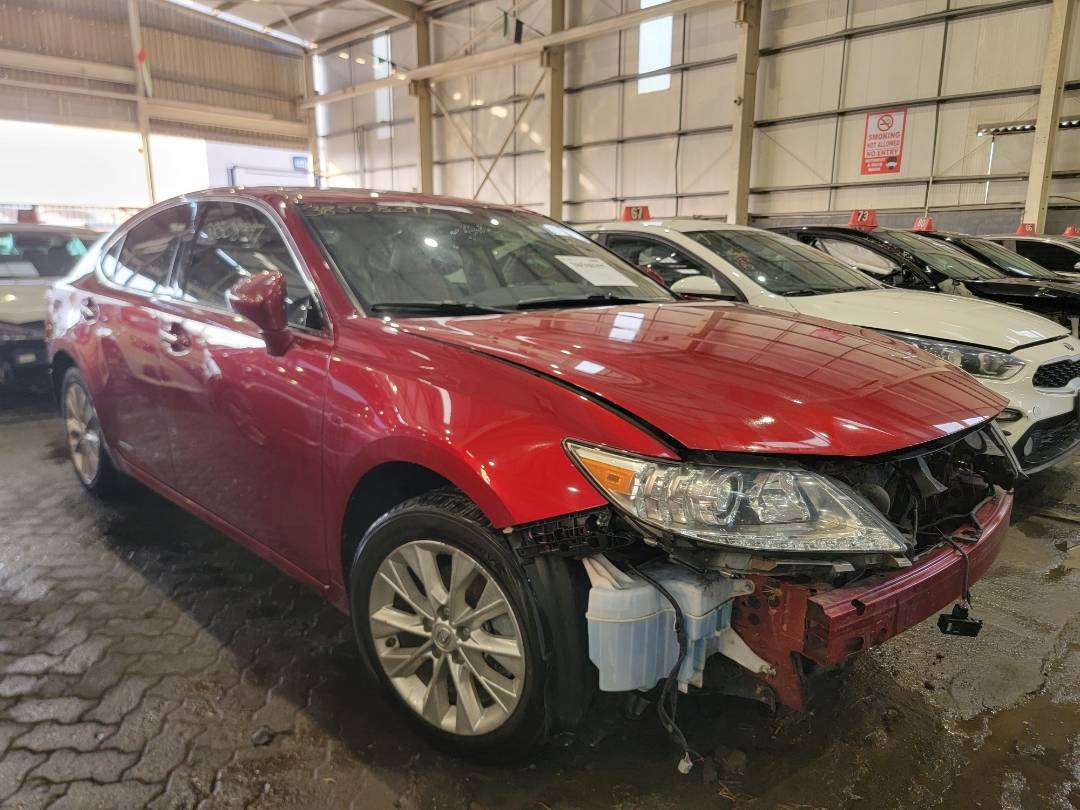 2014 LEXUS ES 300H — 135533 Miles — Lot 38508397 — Main - Marhaba Auctions Used Cars - Image 4
