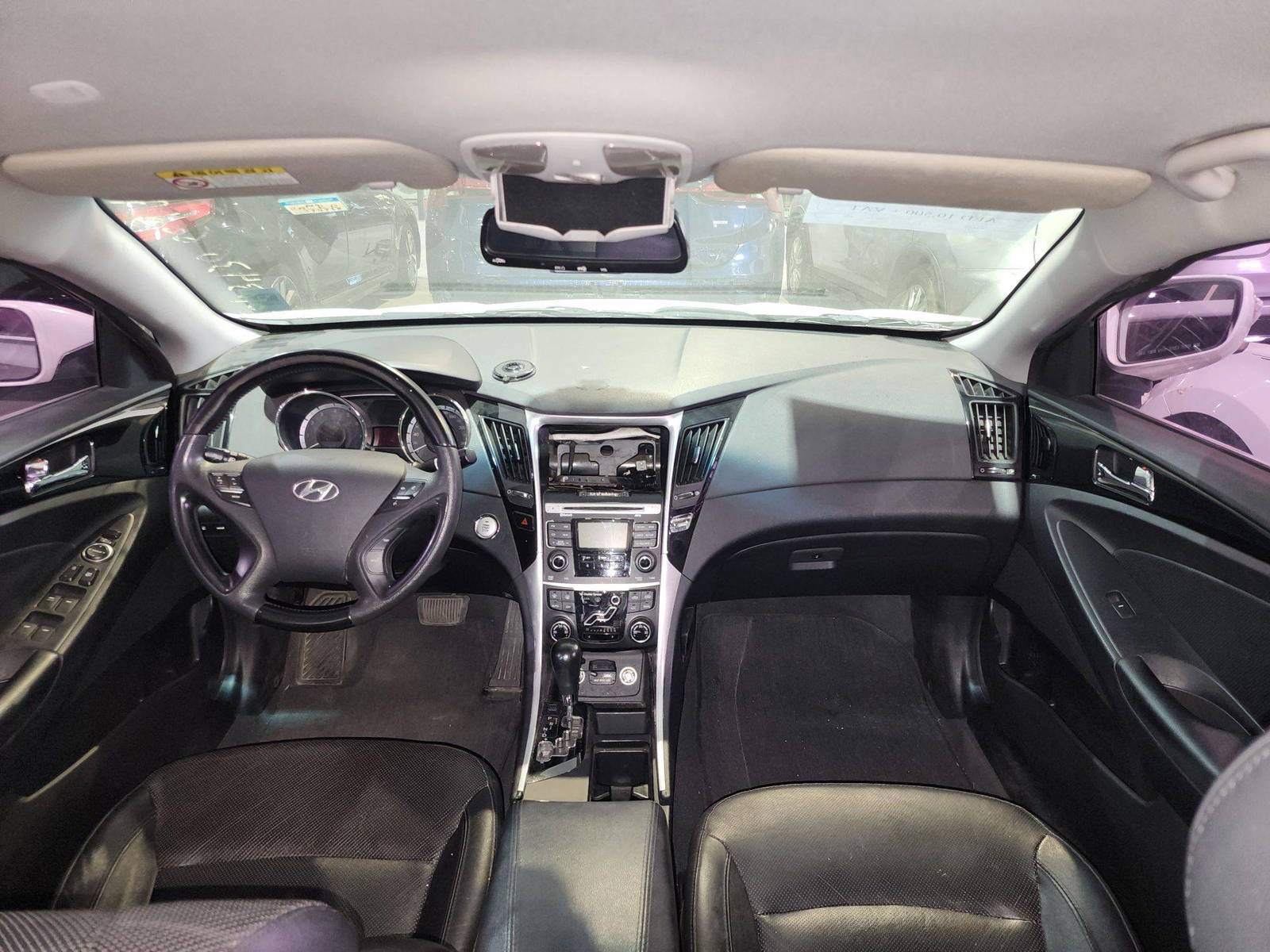 HYUNDAI SONATA 2011 - Marhaba Auction Used Cars - Image 8