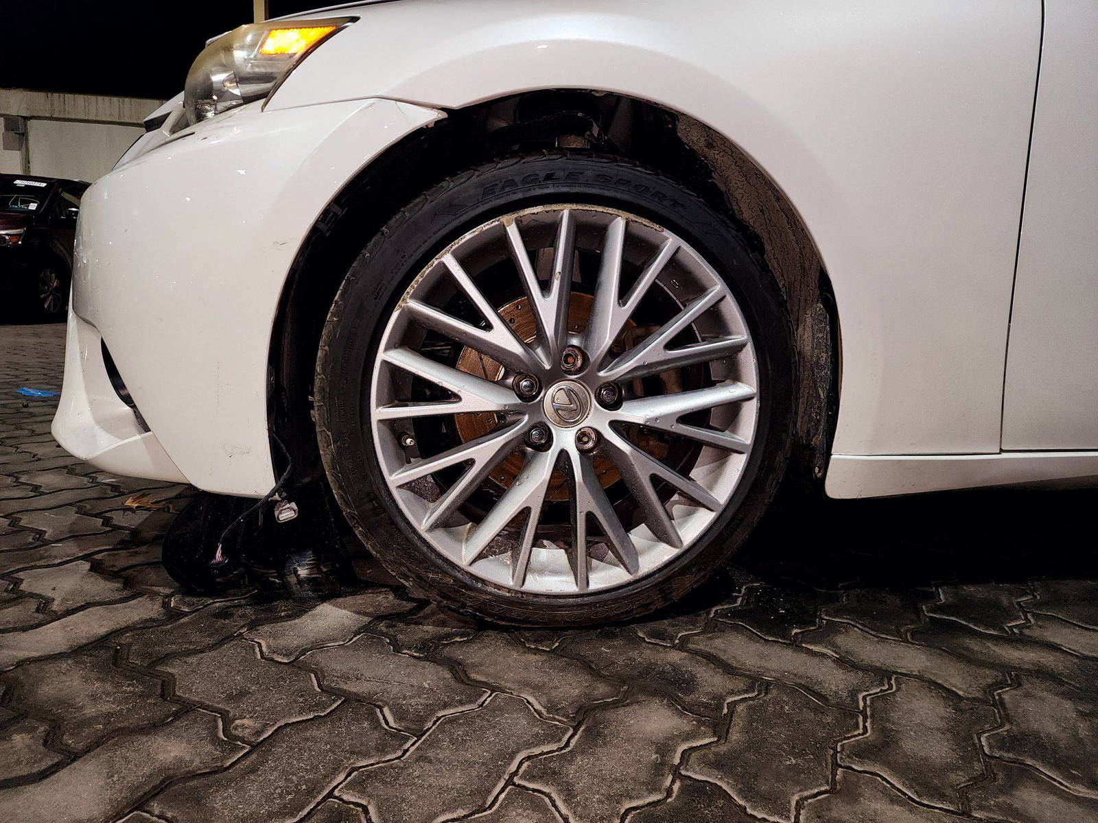 2014 LEXUS IS 250 — 138998 Miles — Lot 2XE5005082 — Souq - Marhaba Auctions Used Cars - Image 11