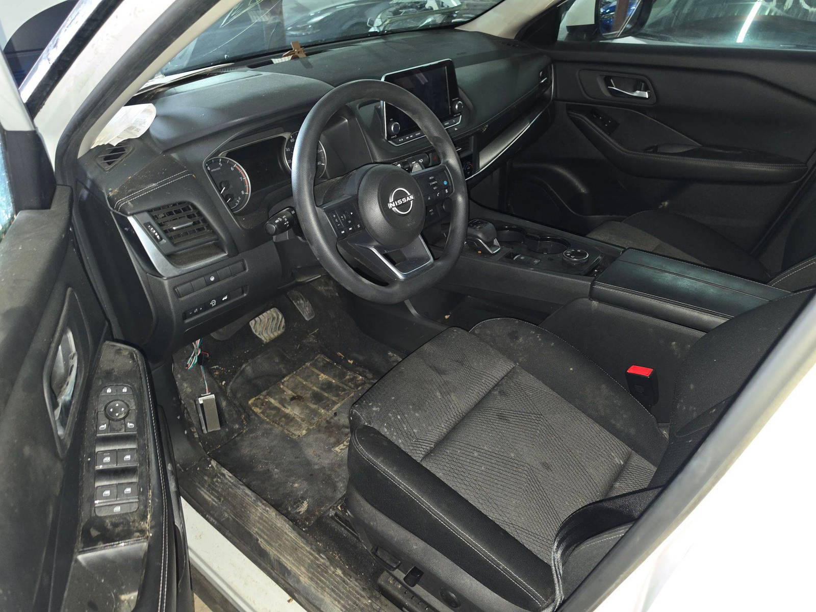 NISSAN ROGUE 2024 - Marhaba Auction Used Cars - Image 8
