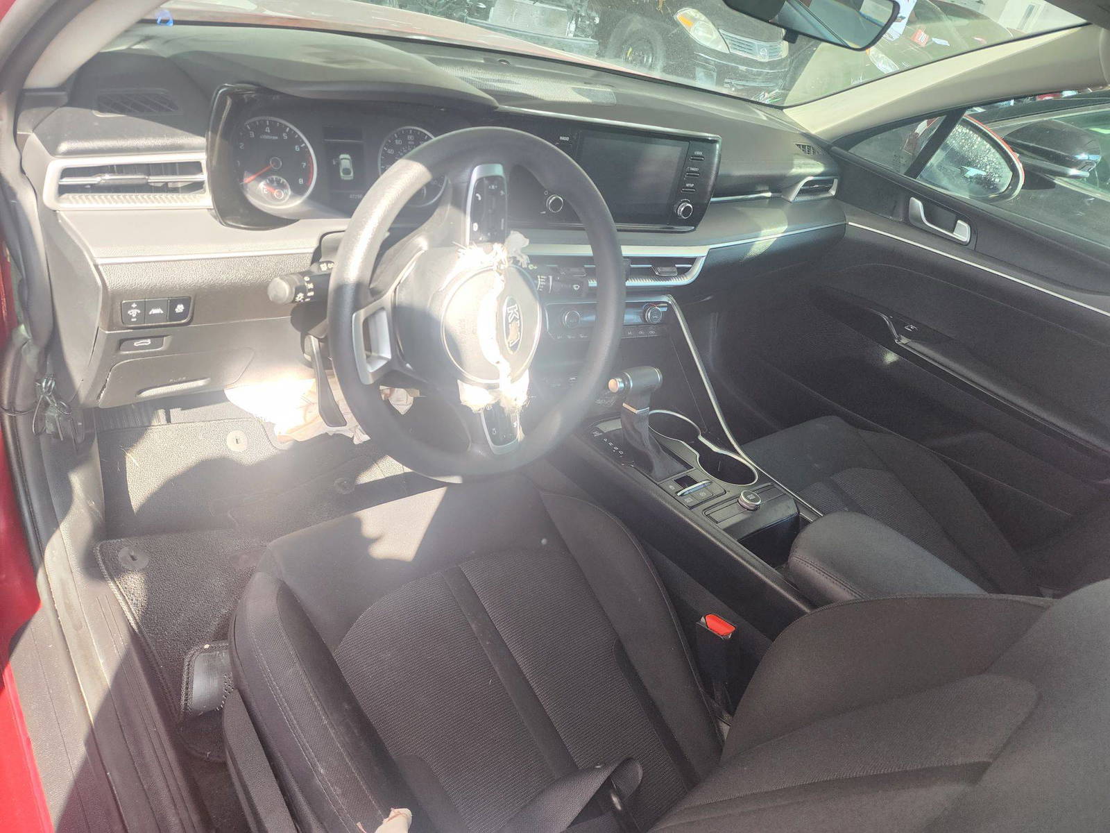 2021 KIA K5 — 47298 Miles — Lot 36886120 - Marhaba Auctions Used Cars - Image 4
