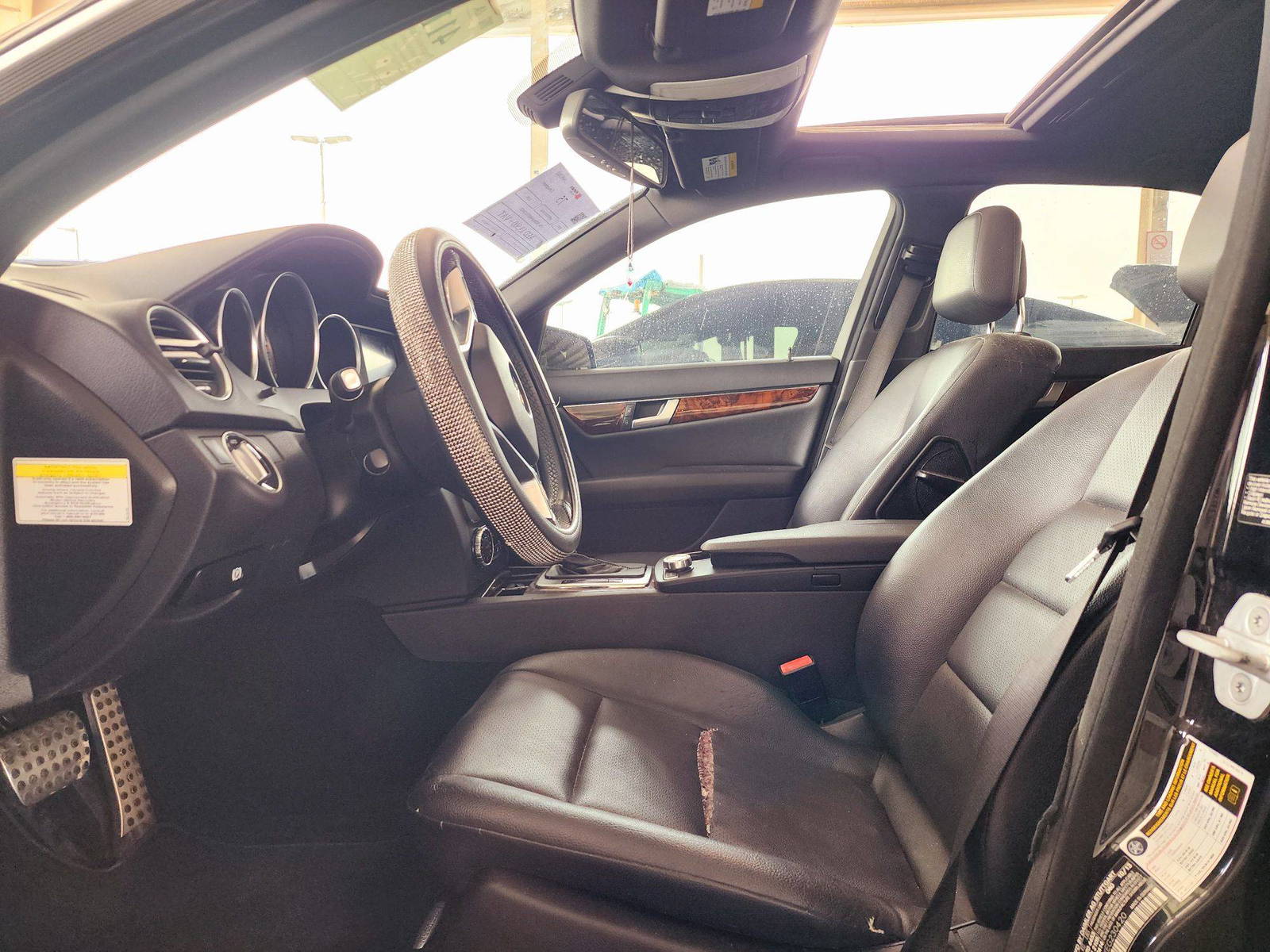 2014 MERCEDES BENZ C-250 — 152759 Miles — Lot BXEG230420 — Main - Marhaba Auctions Used Cars - Image 9