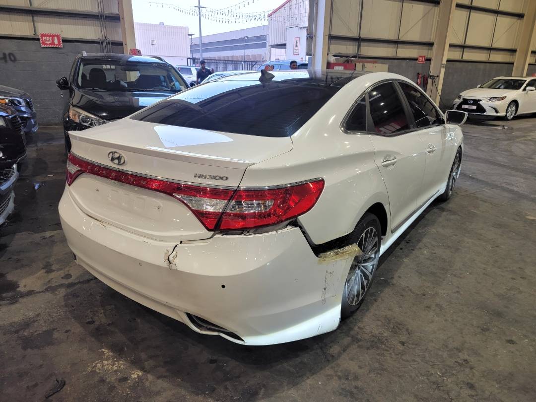 2012 HYUNDAI GRANDEUR — 205689 KM — Lot 169072 — Main - Marhaba Auctions Used Cars - Image 5