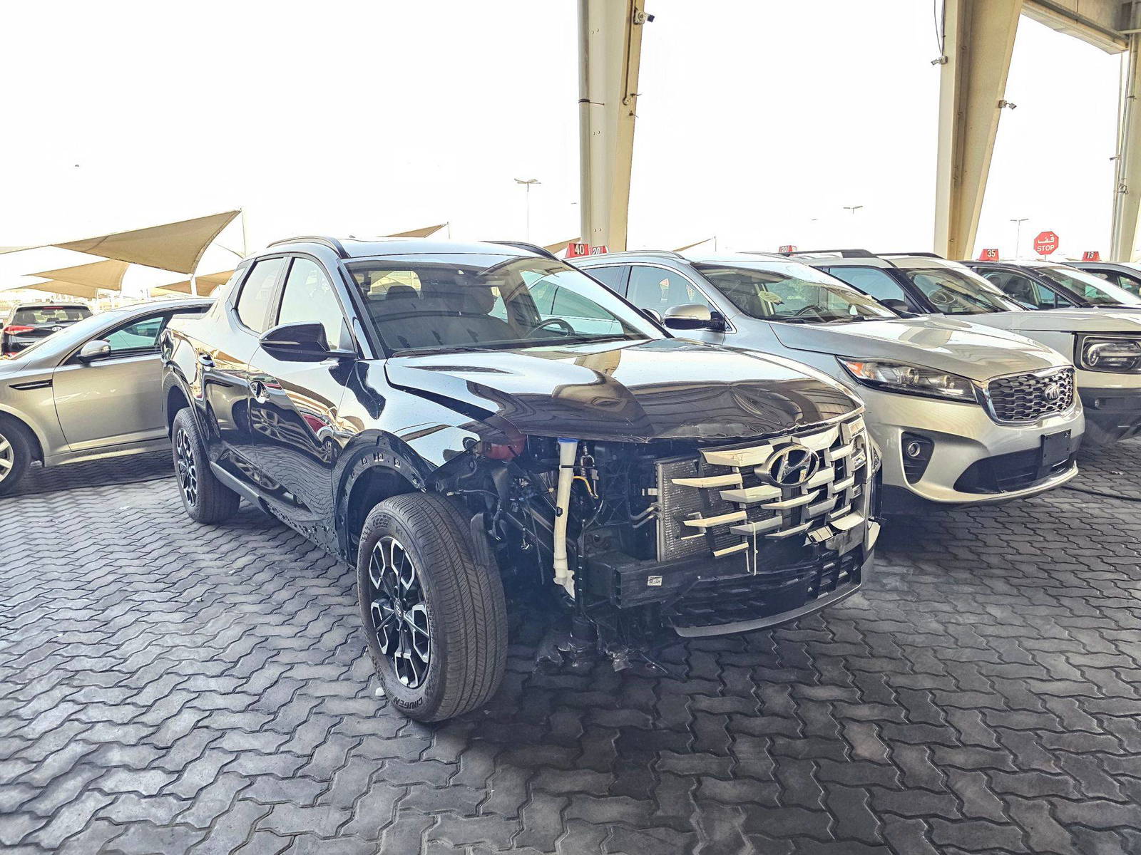 2023 HYUNDAI SANTA CRUZ — 14002 Miles — Lot DAF3PH051753 — Souq - Marhaba Auctions Used Cars - Image 4