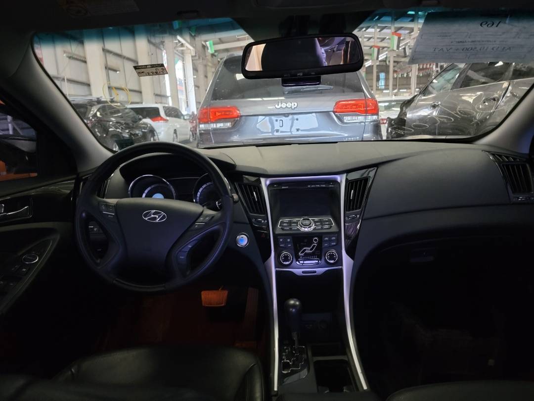 2010 HYUNDAI SONATA — 122817 KM — Lot 088774 — Ind. 12 - Marhaba Auctions Used Cars - Image 8
