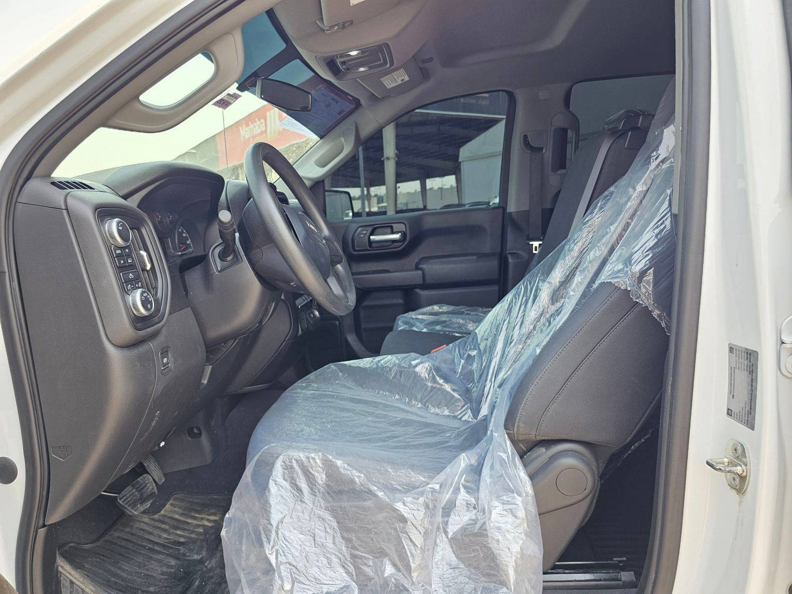2019 GMC SIERRA — 92570 Miles — Lot AEHXKG158028 — Souq - Marhaba Auctions Used Cars - Image 8