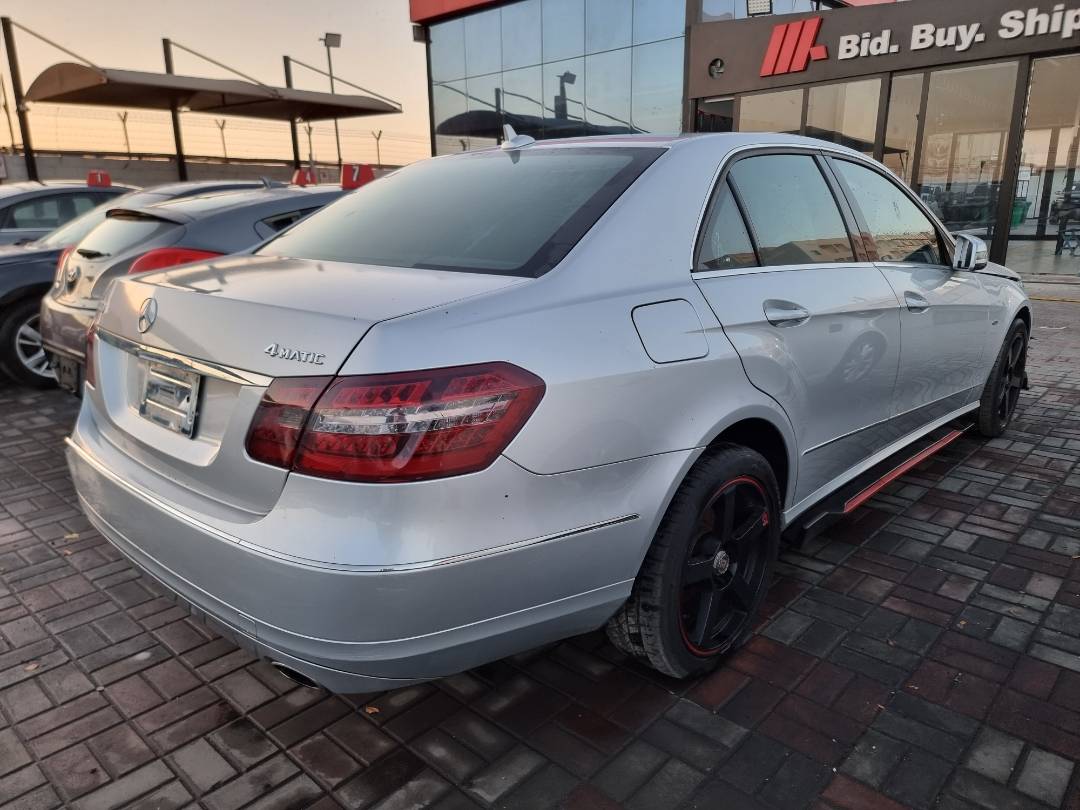 2012 MERCEDES BENZ E 350 — 219745 Miles — Lot 125487 — Ind. 12 - Marhaba Auctions Used Cars - Image 4