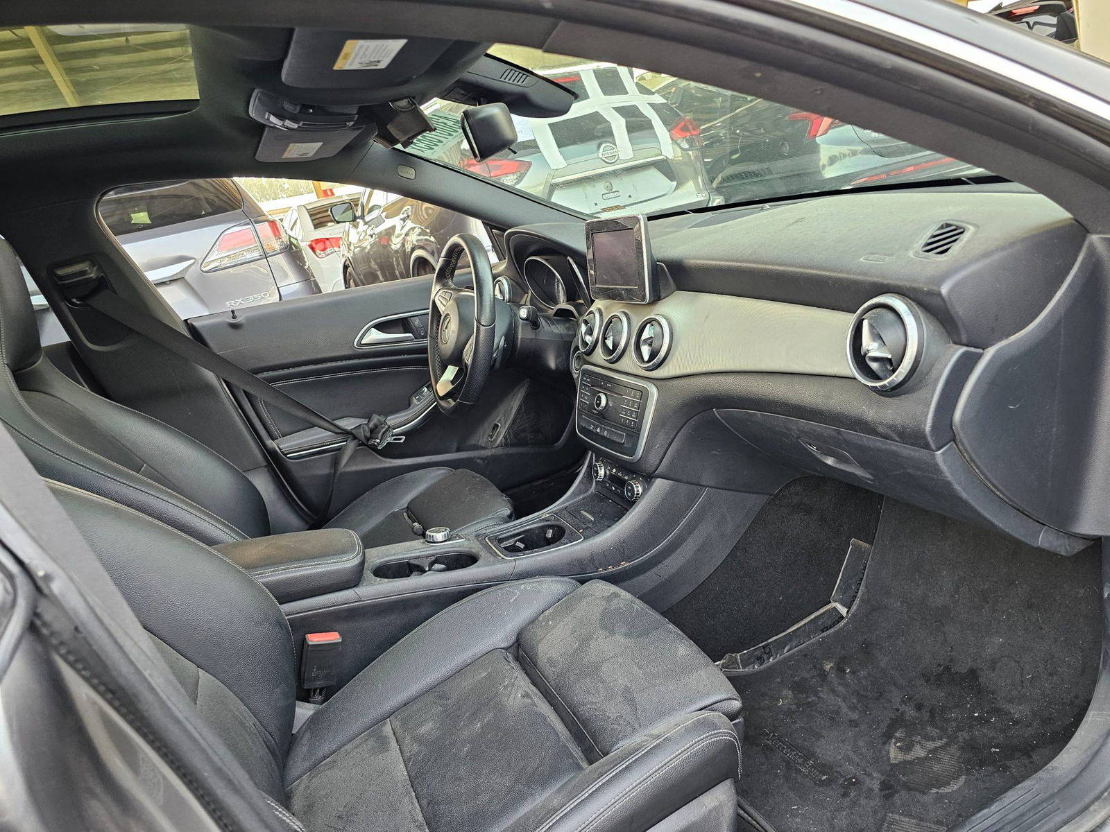 2016 MERCEDES BENZ CLA 250 — 128203 Miles — Lot GN377140 — Souq - Marhaba Auctions Used Cars - Image 9