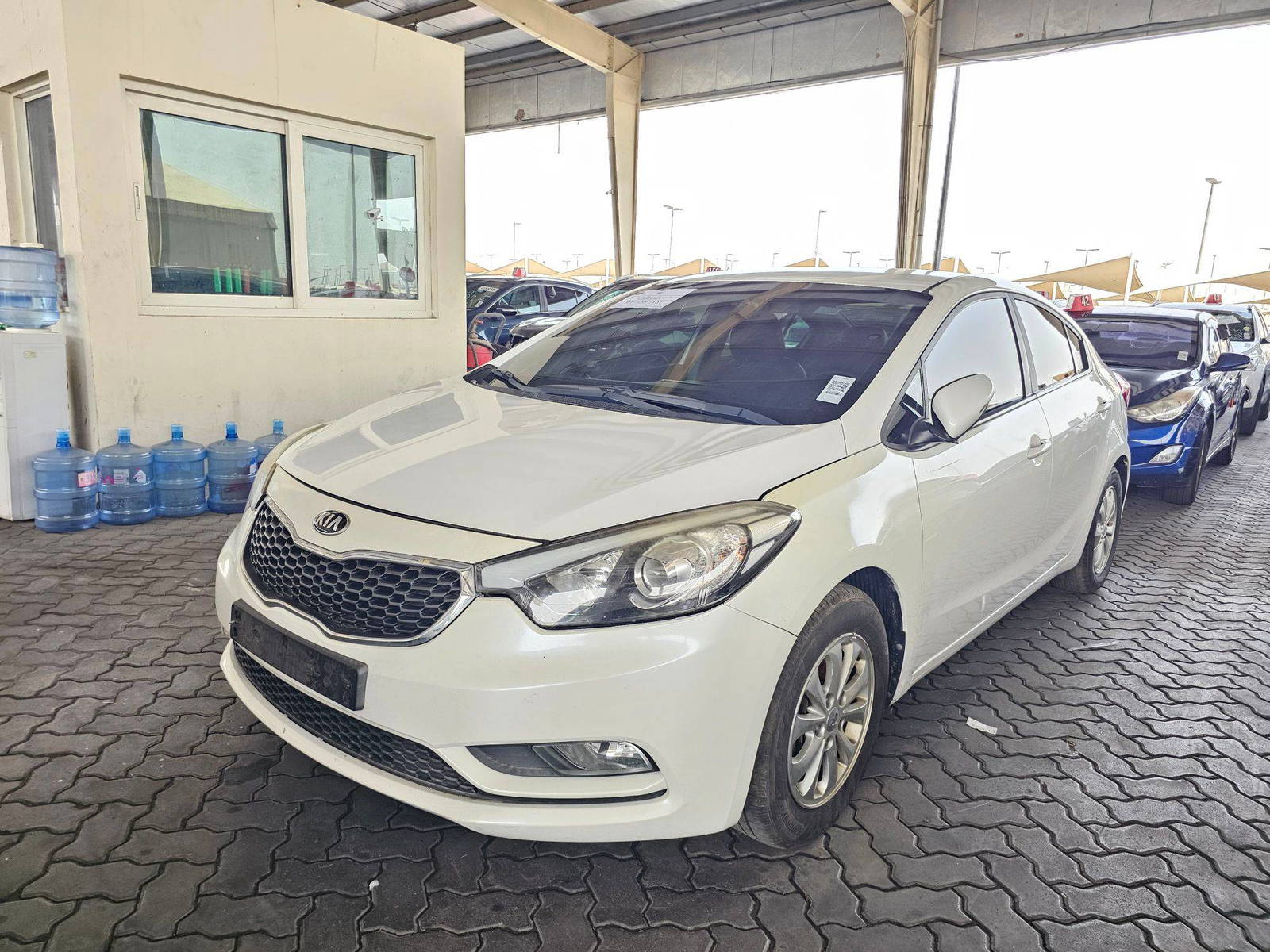 2015 KIA K3 — 186313 KM — Lot 912771 — Souq - Marhaba Auctions Used Cars - Image 3
