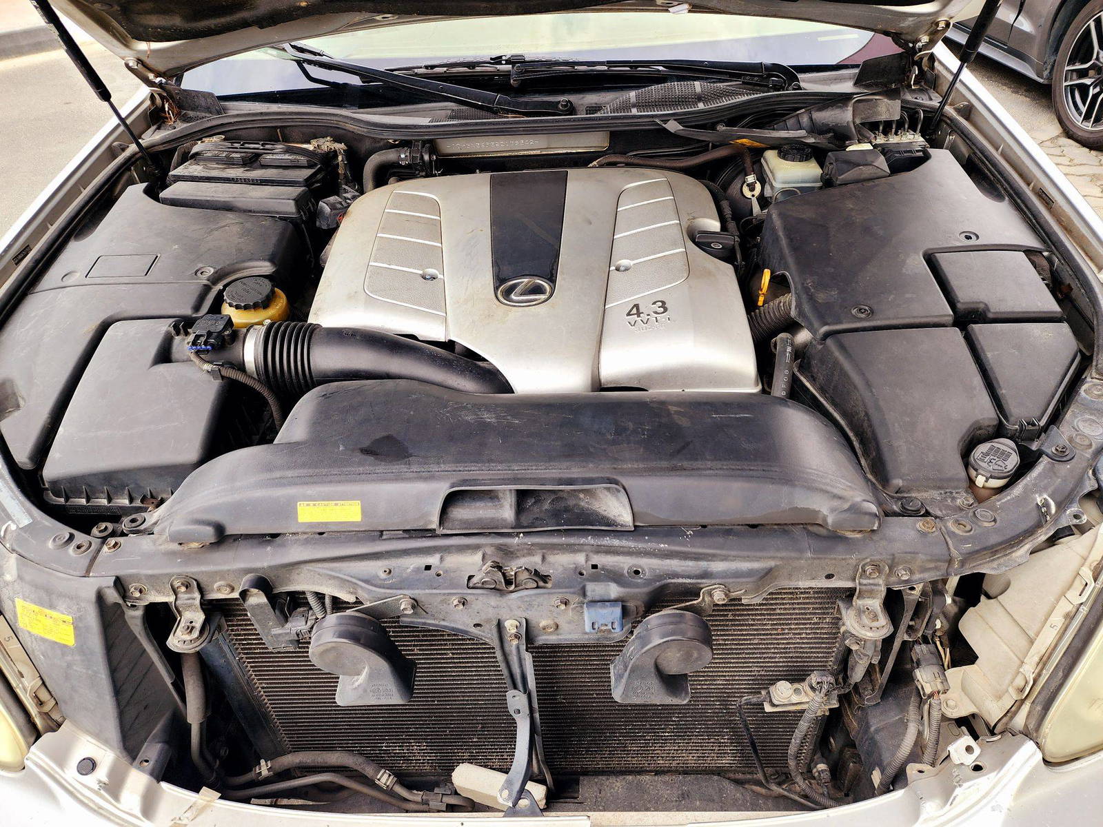 2005 LEXUS LS 430 — 225237 Miles — Lot 50179342 — Souq - Marhaba Auctions Used Cars - Image 12