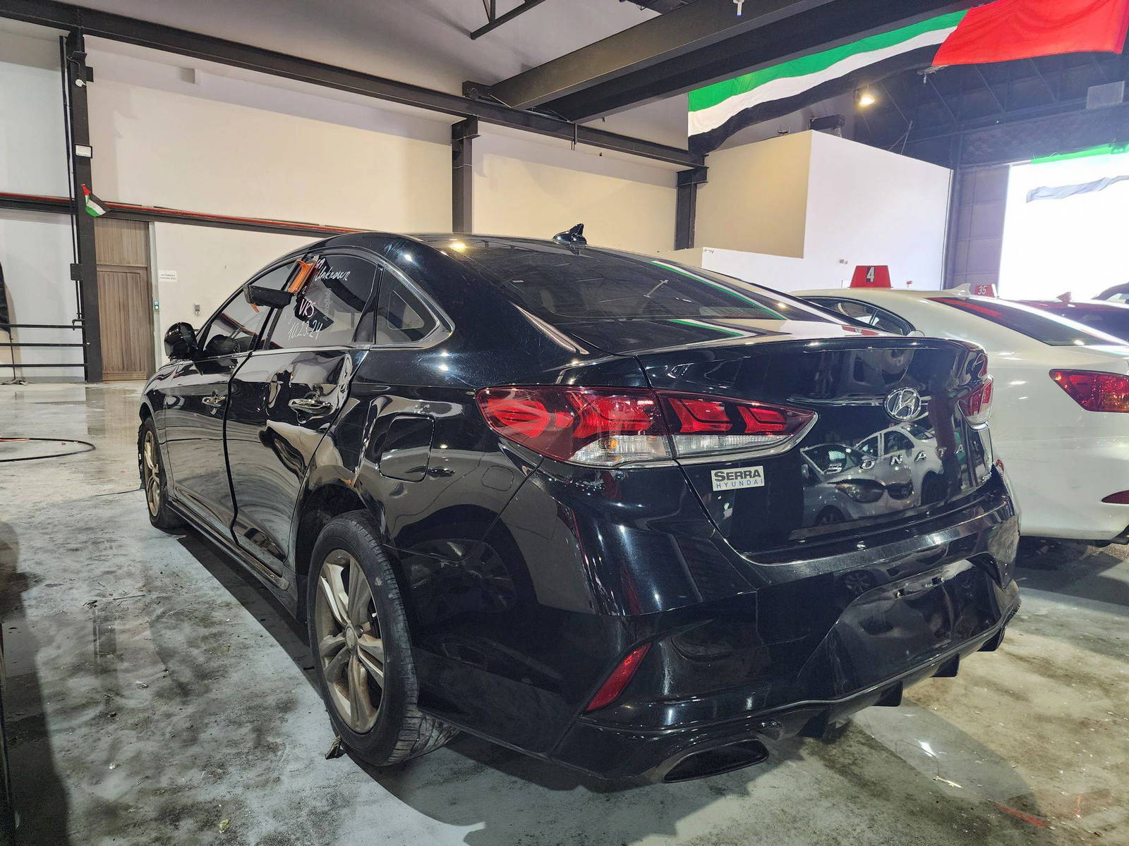 2018 HYUNDAI SONATA — 188618 Miles — Lot 897654 — Ind. 12 - Marhaba Auctions Used Cars - Image 4