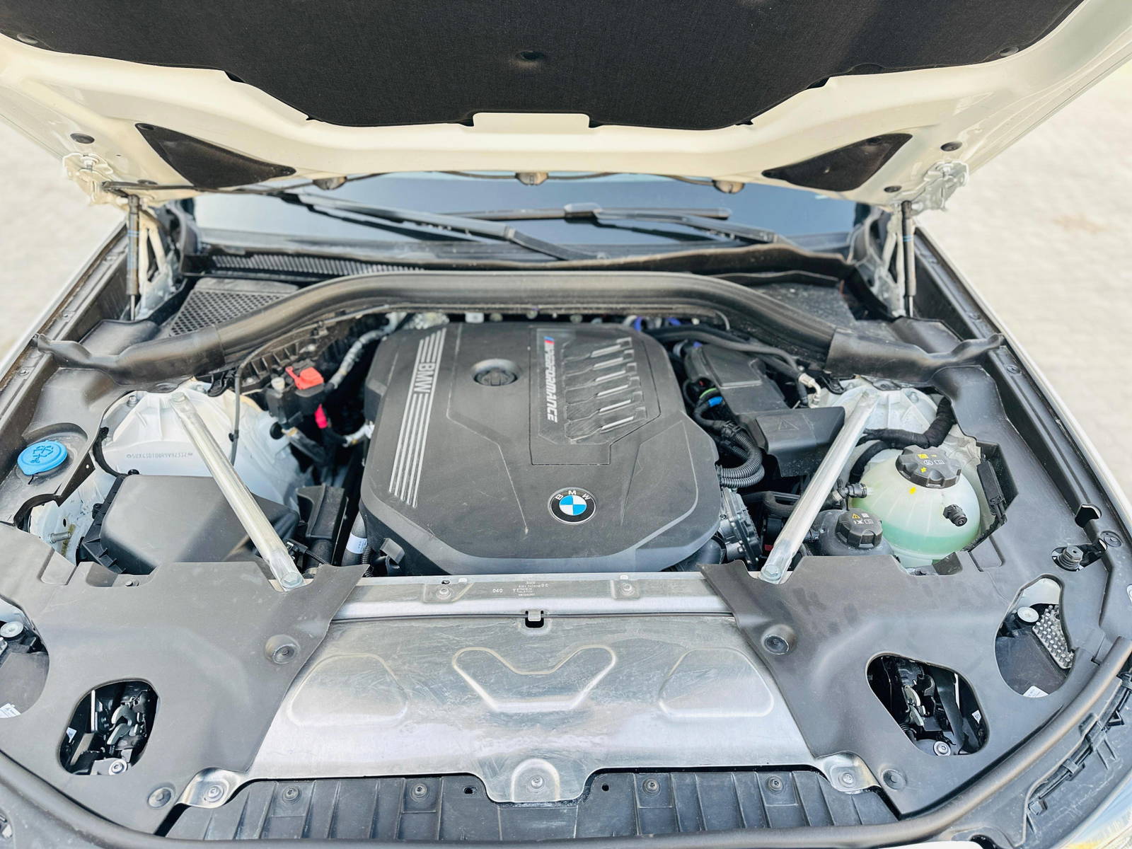 2024 BMW X4 M40i — 1165 KM — Lot V92332 — Al Quoz - Marhaba Auctions Used Cars - Image 18