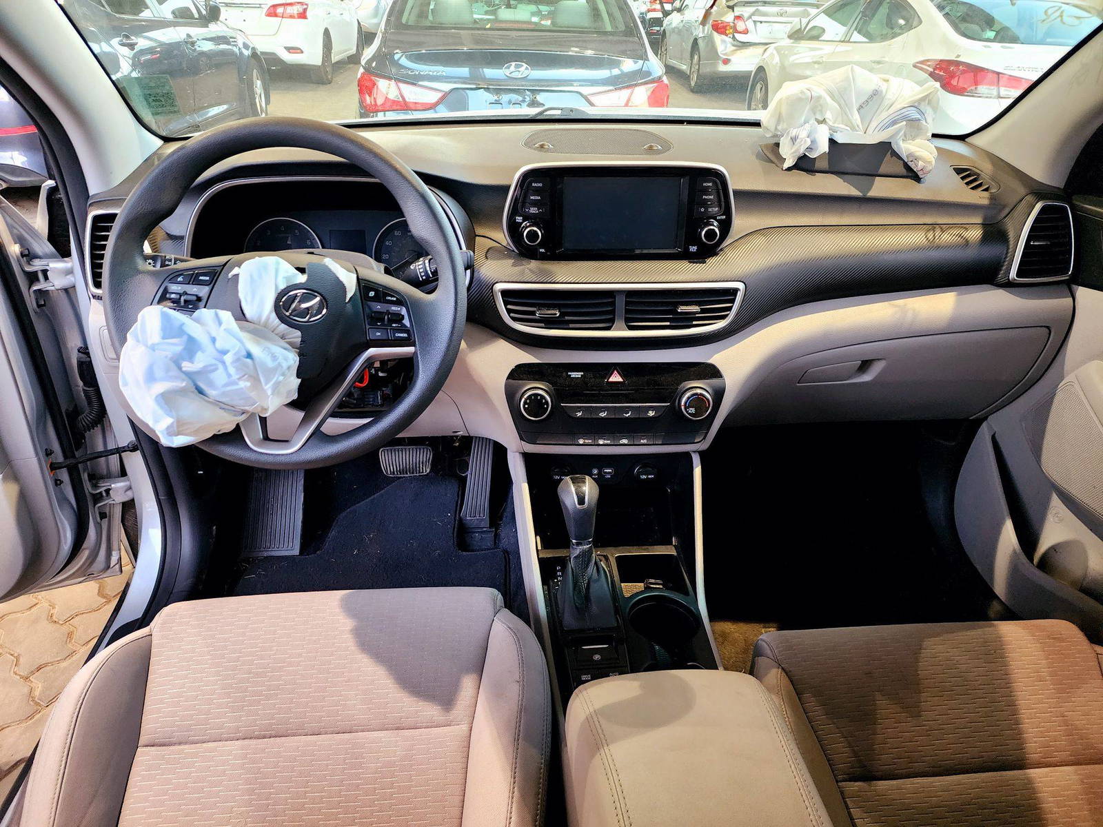 2019 HYUNDAI TUCSON — 70599 Miles — Lot A41KU946004 — Souq - Marhaba Auctions Used Cars - Image 7