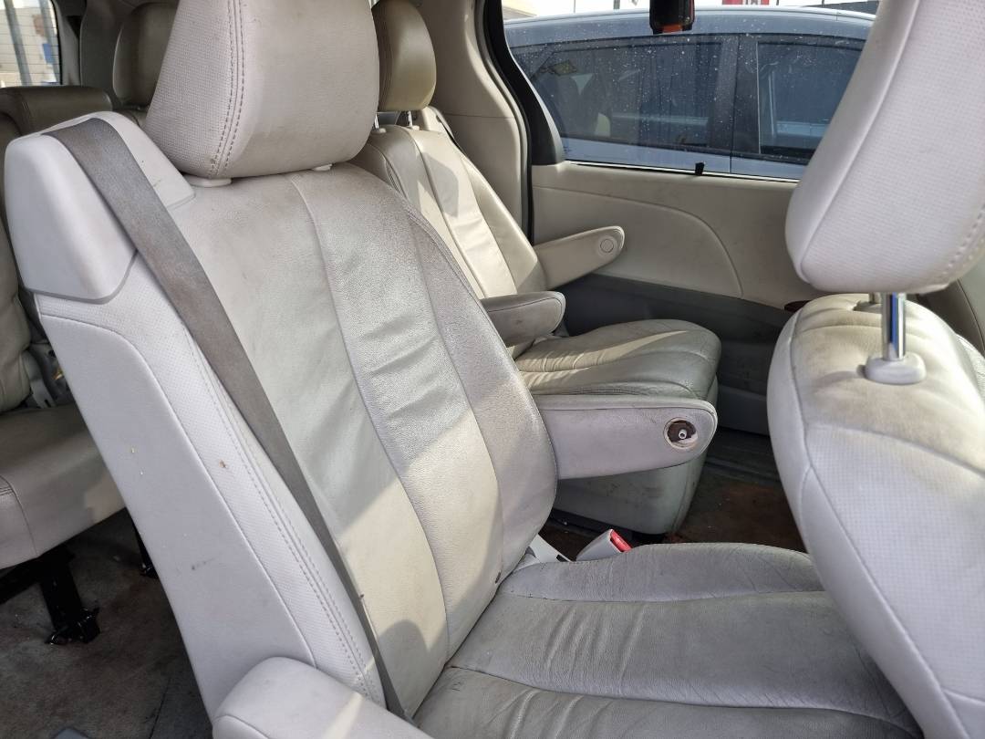 2013 TOYOTA SIENNA — 228677 Miles — Lot 215487 — Ind. 12 - Marhaba Auctions Used Cars - Image 8