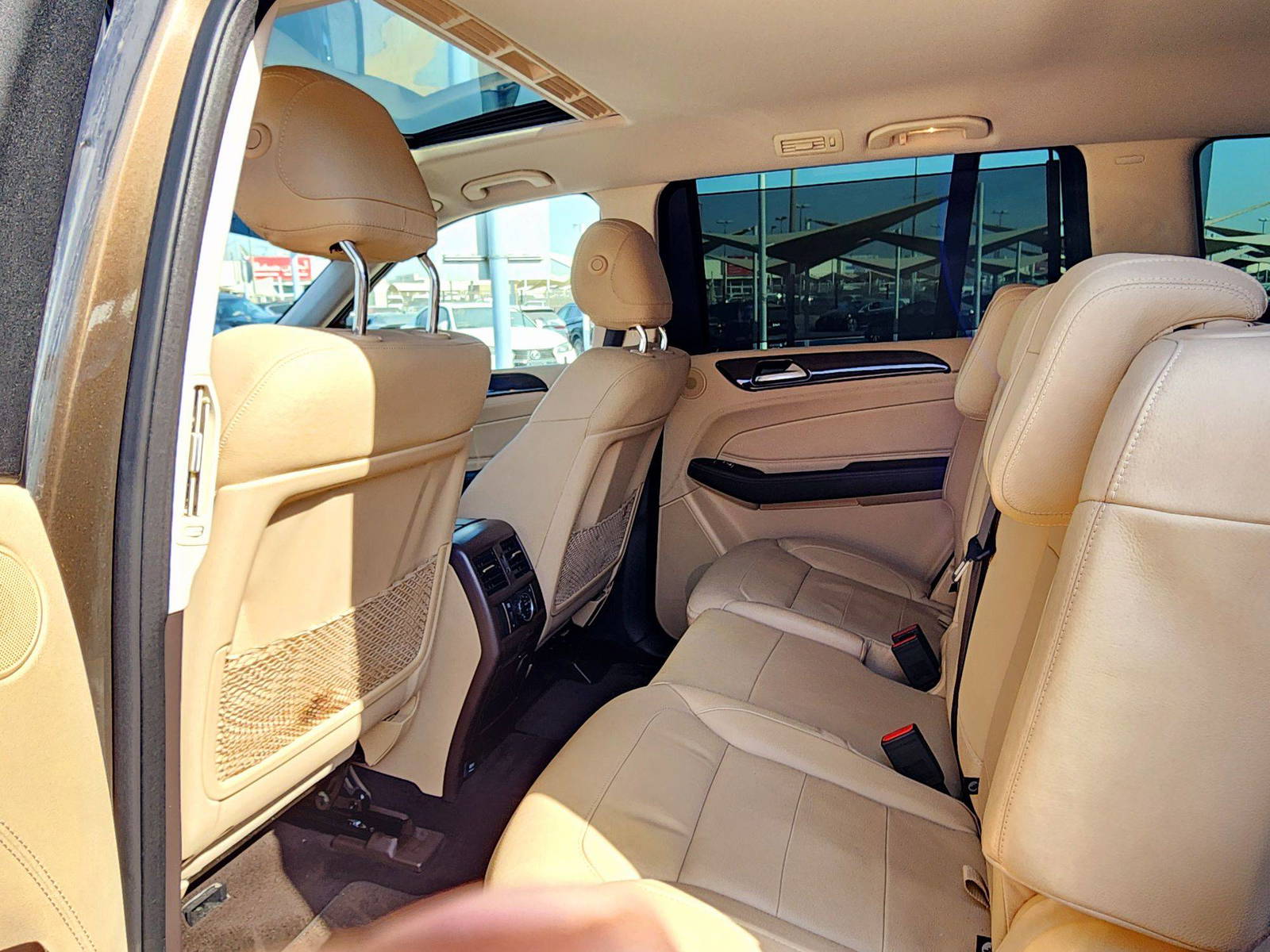 2017 MERCEDES BENZ GLS 450 — 123299 Miles — Lot E6HA802688 — Souq - Marhaba Auctions Used Cars - Image 7