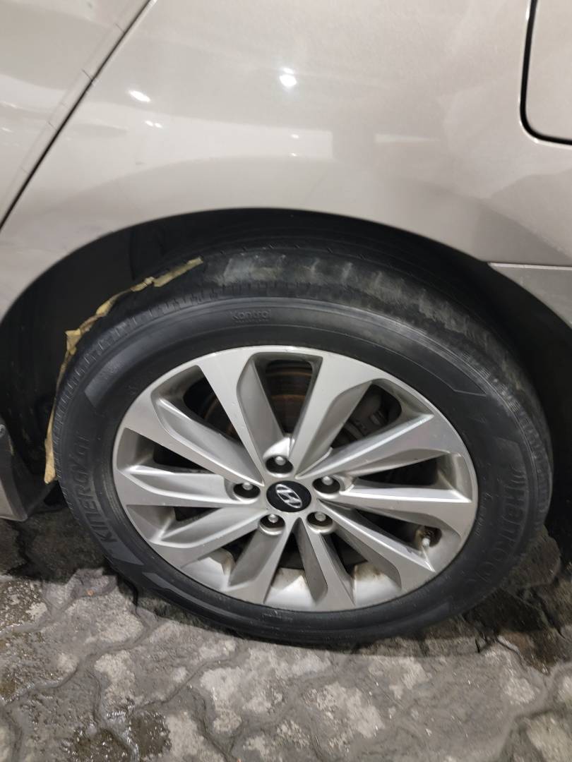 2014 HYUNDAI SONATA — 143708 Miles — Lot EH840146 — Main - Marhaba Auctions Used Cars - Image 9