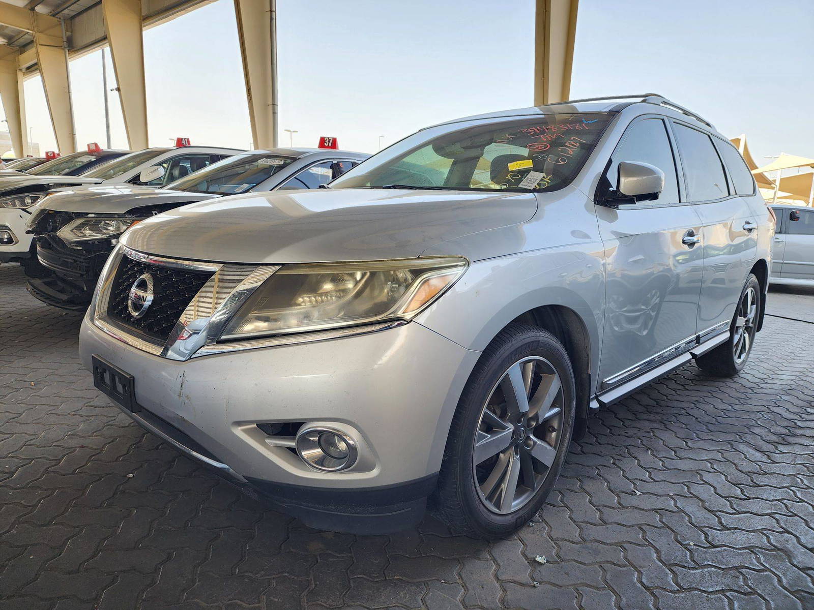 2013 NISSAN PATHFINDER — 171774 Miles — Lot N5DC612187 — Souq - Marhaba Auctions Used Cars - Image 5