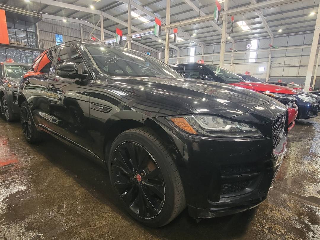 2018 JAGUAR F-PACE PREMIUM — 118628 Miles — Lot A260634 — Main - Marhaba Auctions Used Cars - Image 4