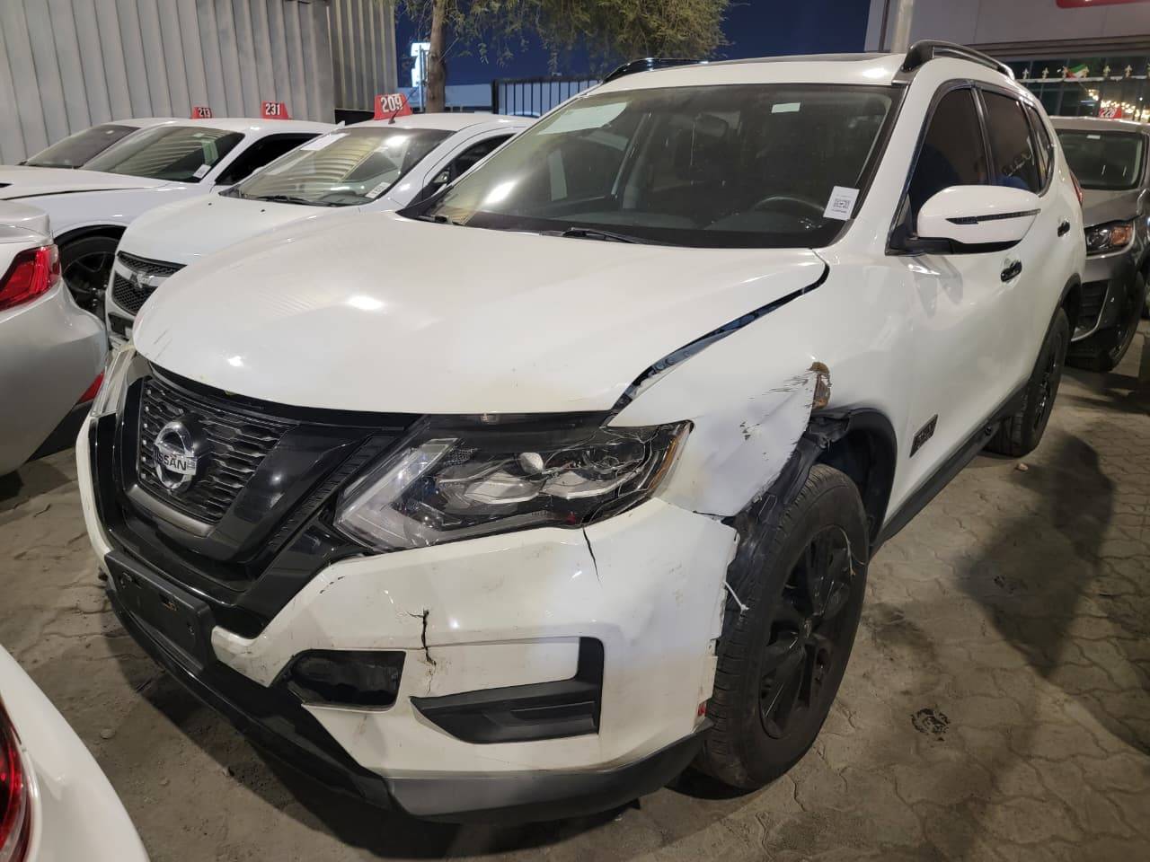 2017 NISSAN ROGUE — 71616 Miles — Lot 9HC761743 — Souq - Marhaba Auctions Used Cars - Image 3