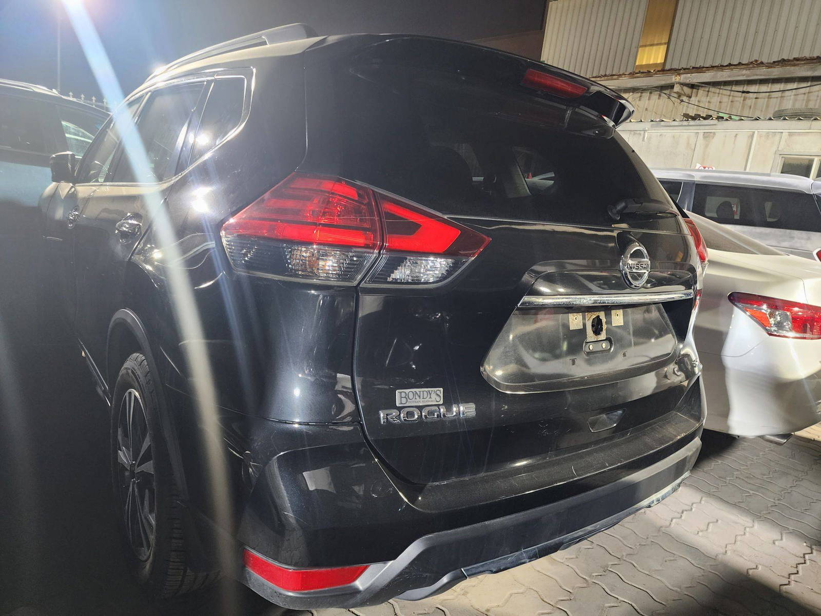NISSAN ROGUE 2017 - Marhaba Auction Used Cars - Image 4