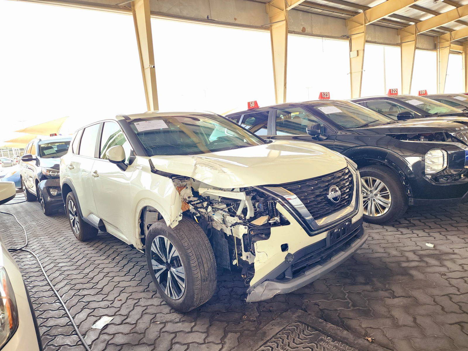 NISSAN ROGUE 2022 - Marhaba Auction Used Cars - Image 4