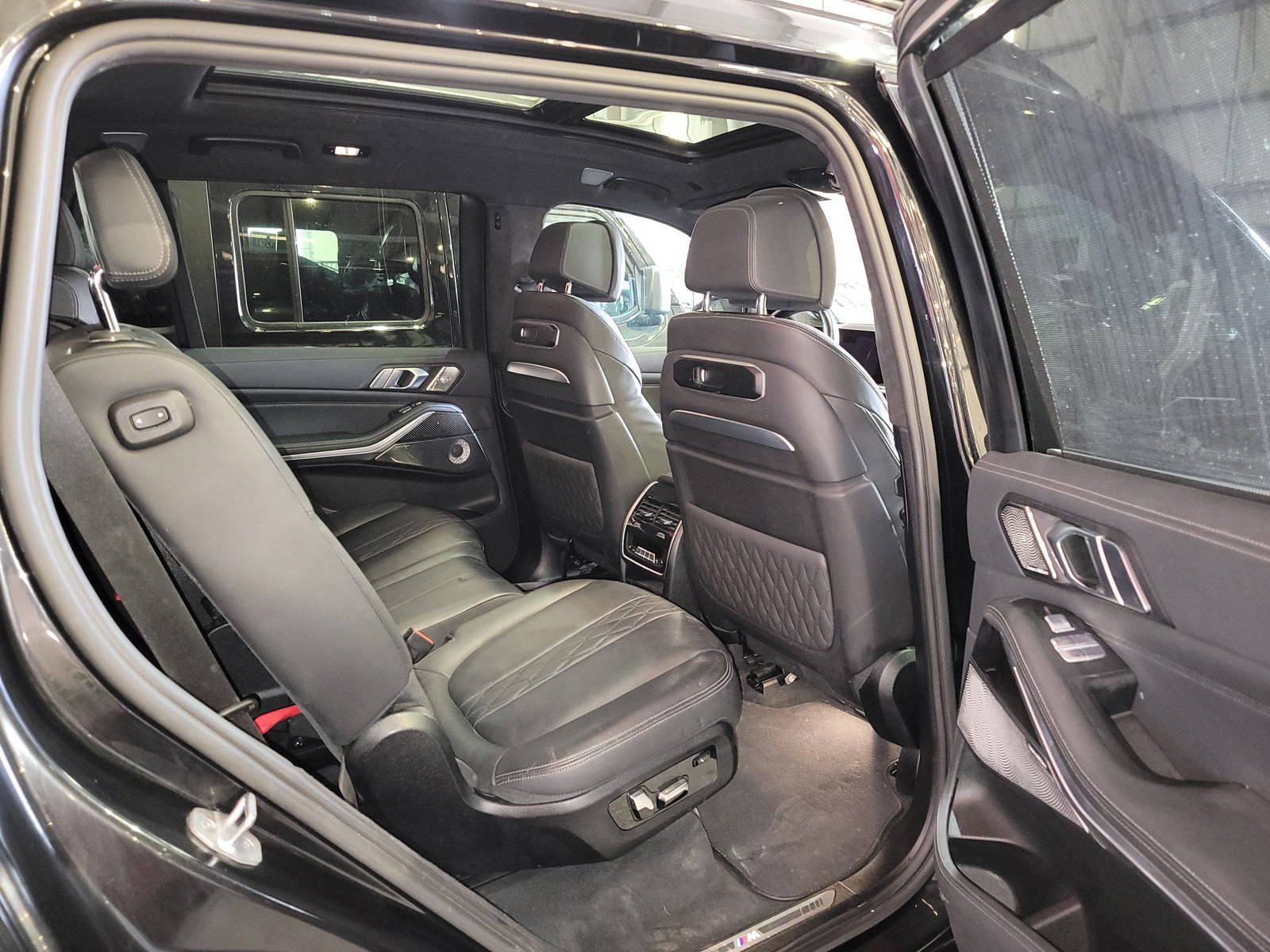 BMW X7 M60I 2023 - Marhaba Auction Used Cars - Image 8