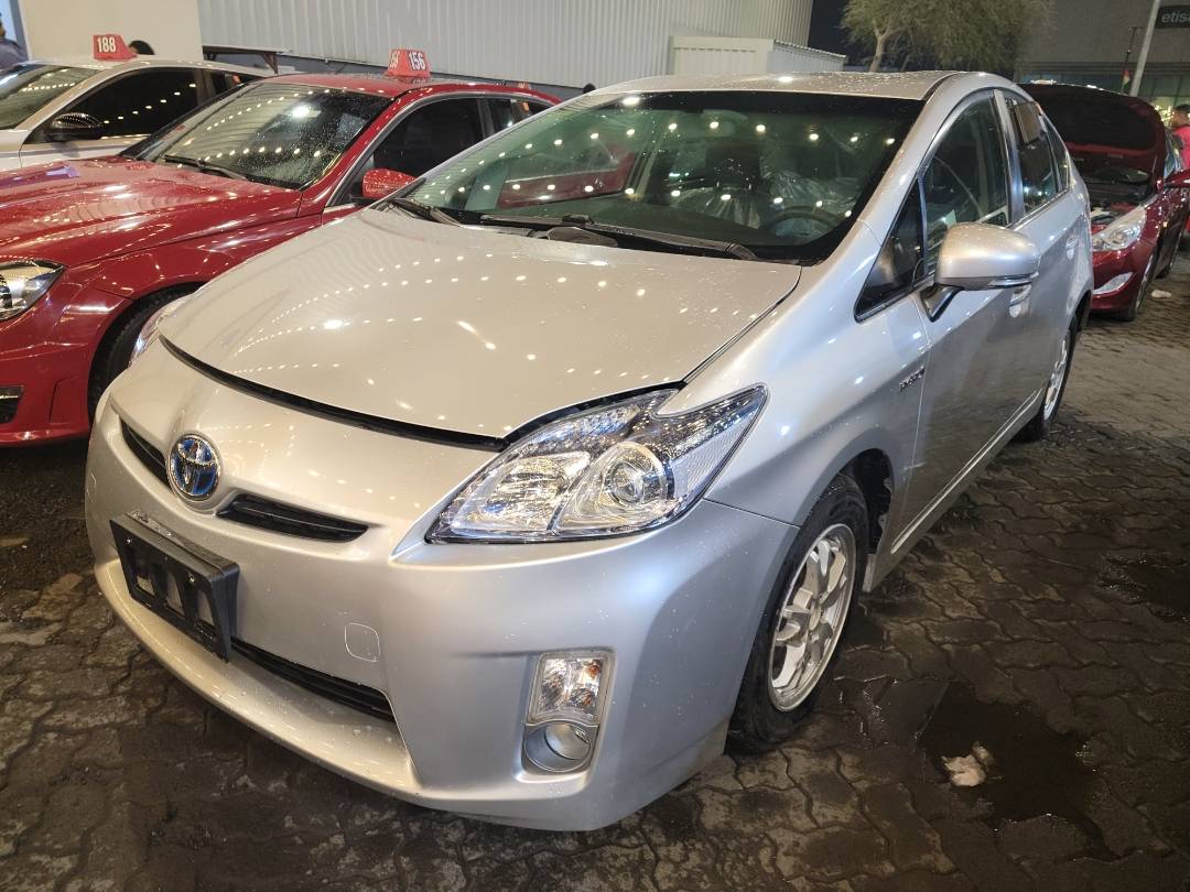 2011 TOYOTA PRIUS — 220027 Miles — Lot 1411436 - Marhaba Auctions Used Cars - Image 5