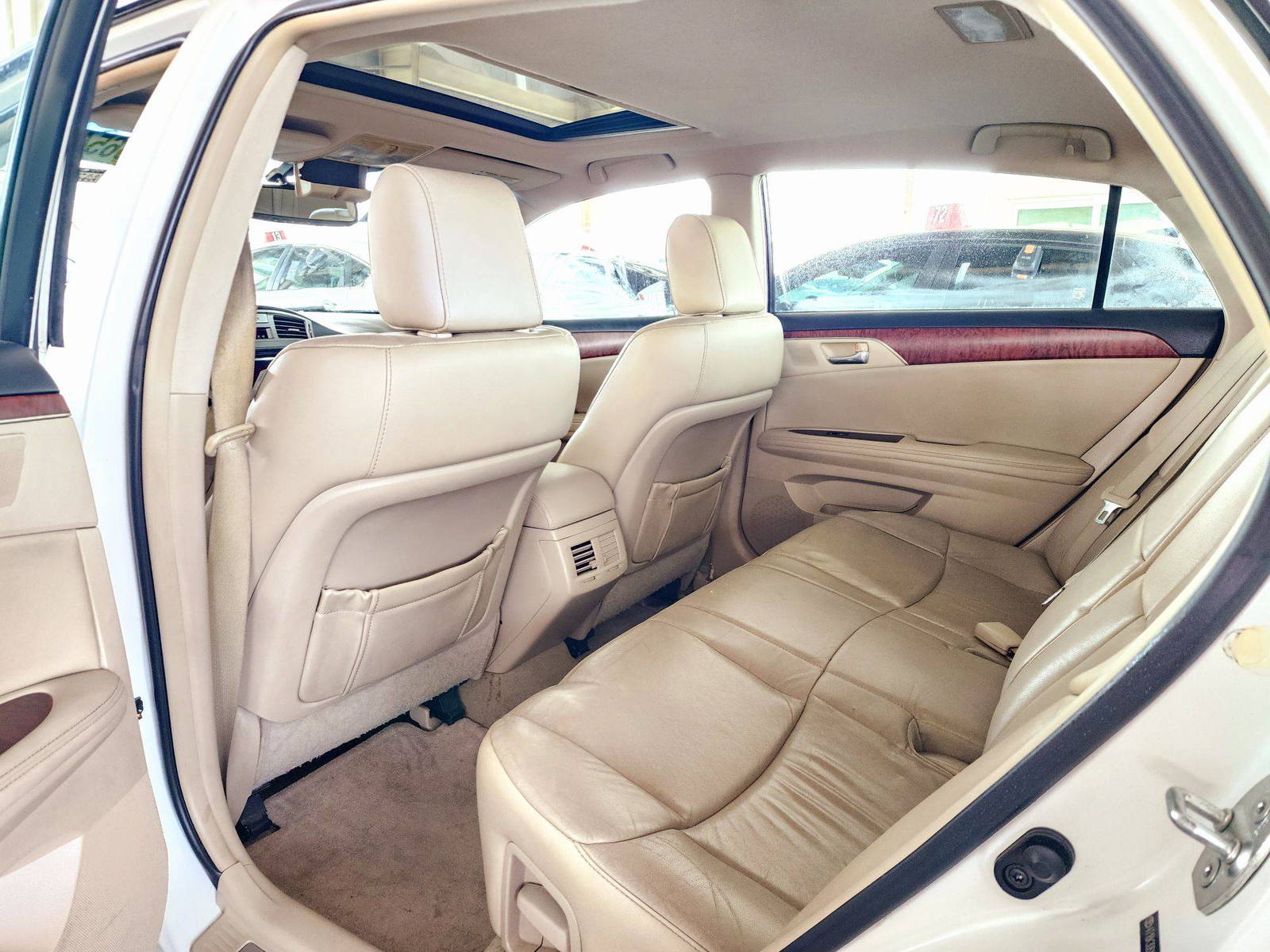 2012 TOYOTA AVALON — 179849 Miles — Lot 86542144 — Souq - Marhaba Auctions Used Cars - Image 6