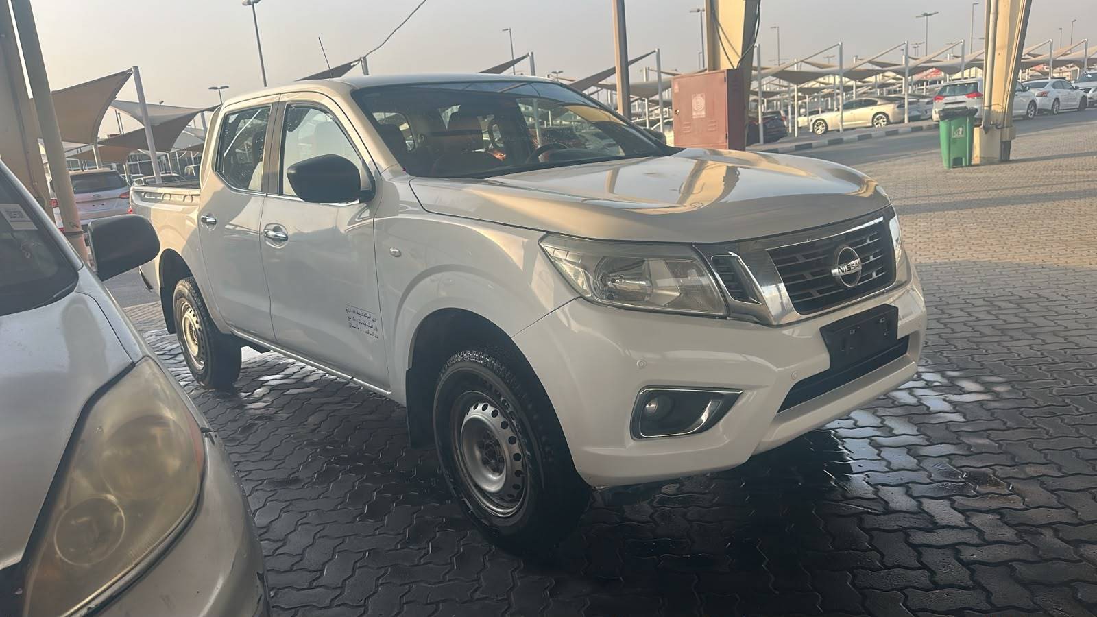 Nissan NAVARA 2018 view 2