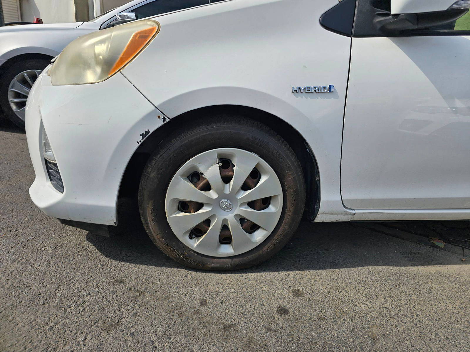 2013 TOYOTA PRIUS C — 182299 Miles — Lot 1538773 — Souq - Marhaba Auctions Used Cars - Image 10