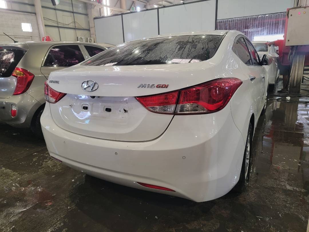 HYUNDAI AVANTE 2012 - Marhaba Auction Used Cars - Image 3