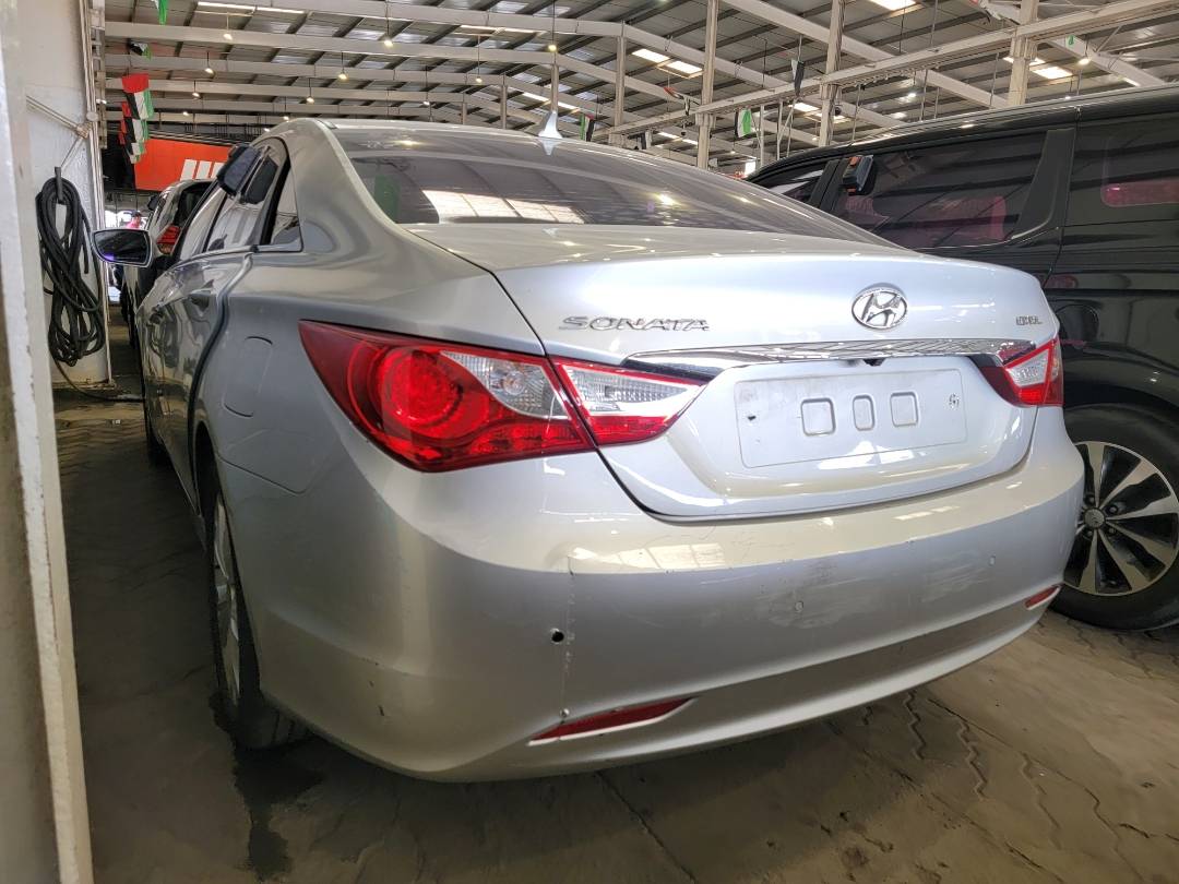 2012 HYUNDAI SONATA — 171576 KM — Lot 428415 — Main - Marhaba Auctions Used Cars - Image 5