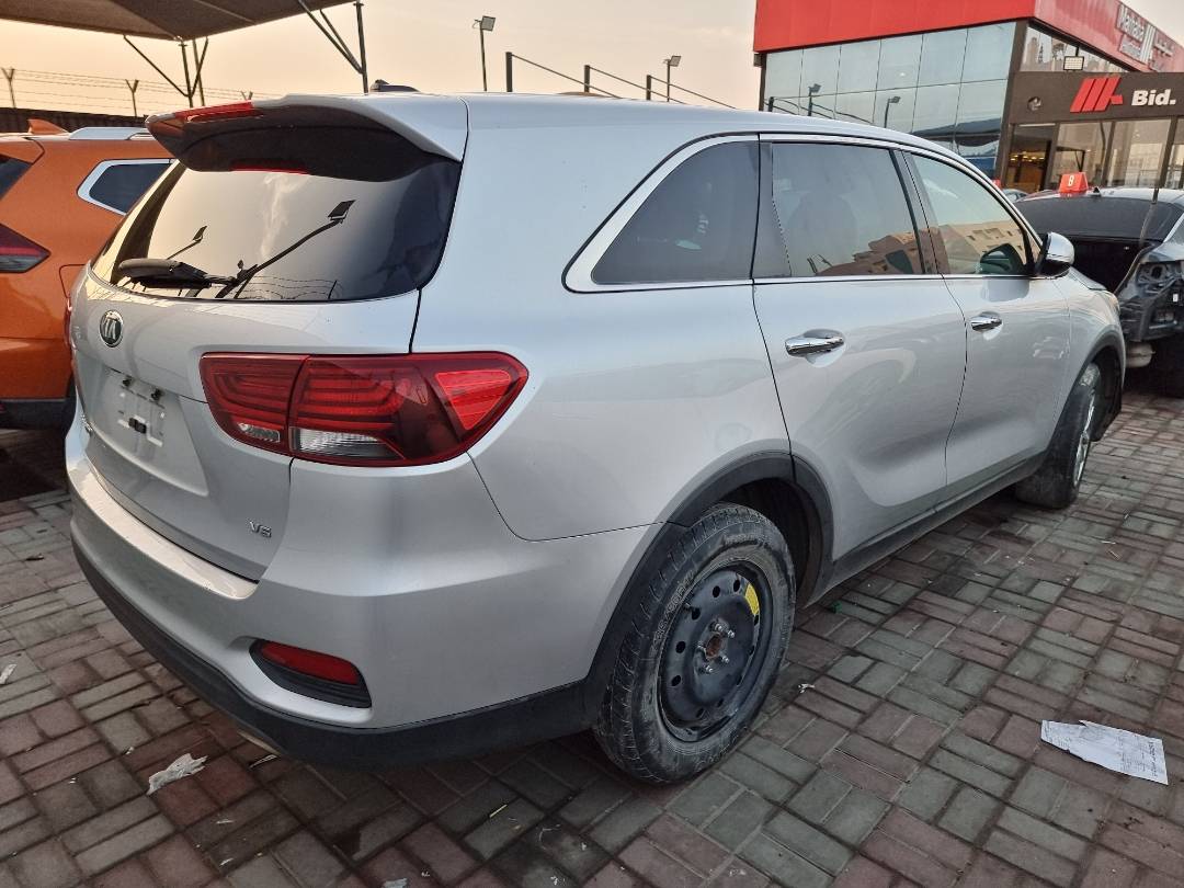 2020 KIA SORENTO — 97599 Miles — Lot 215487 — Ind. 12 - Marhaba Auctions Used Cars - Image 5