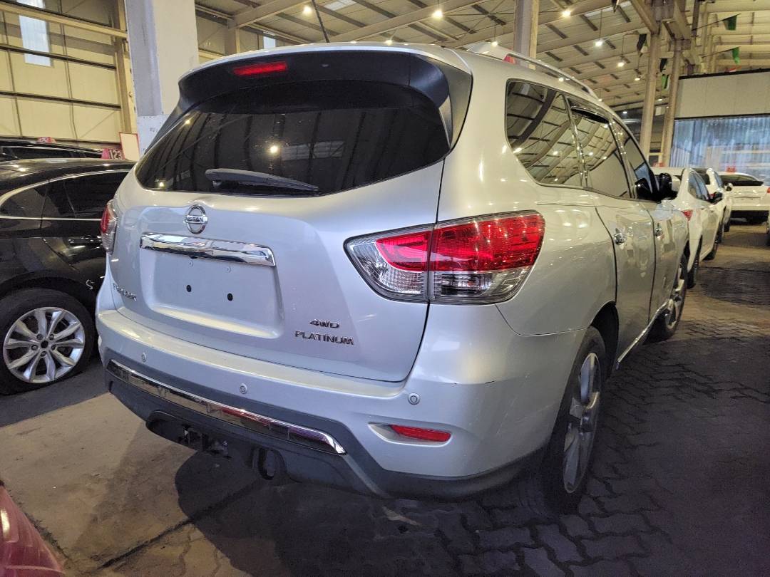 2014 NISSAN PATHFINDER — 151987 Miles — Lot C610779 — Main - Marhaba Auctions Used Cars - Image 4