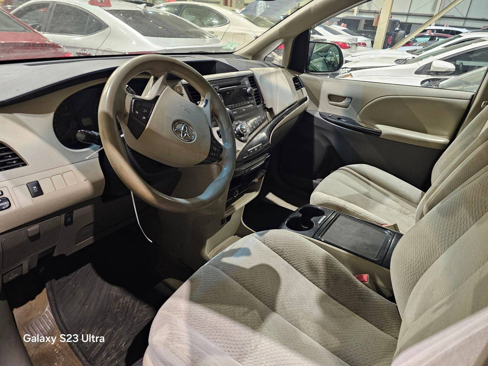2013 TOYOTA SIENNA — 194548 Miles — Lot DS370753 — Main - Marhaba Auctions Used Cars - Image 8