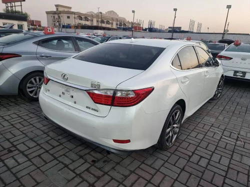 2013 LEXUS ES 350 for sale at Marhaba Auctions