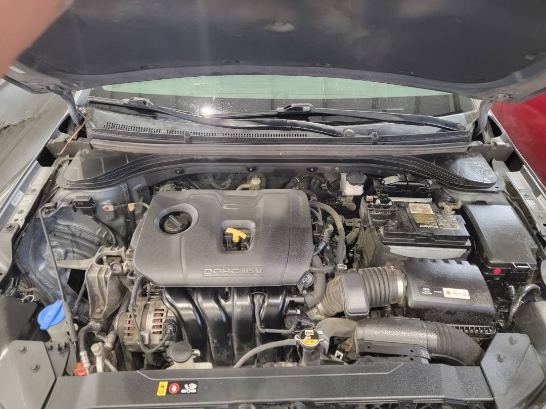 2019 HYUNDAI ELANTRA — 103209 Miles — Lot 743001 — Main - Marhaba Auctions Used Cars - Image 11