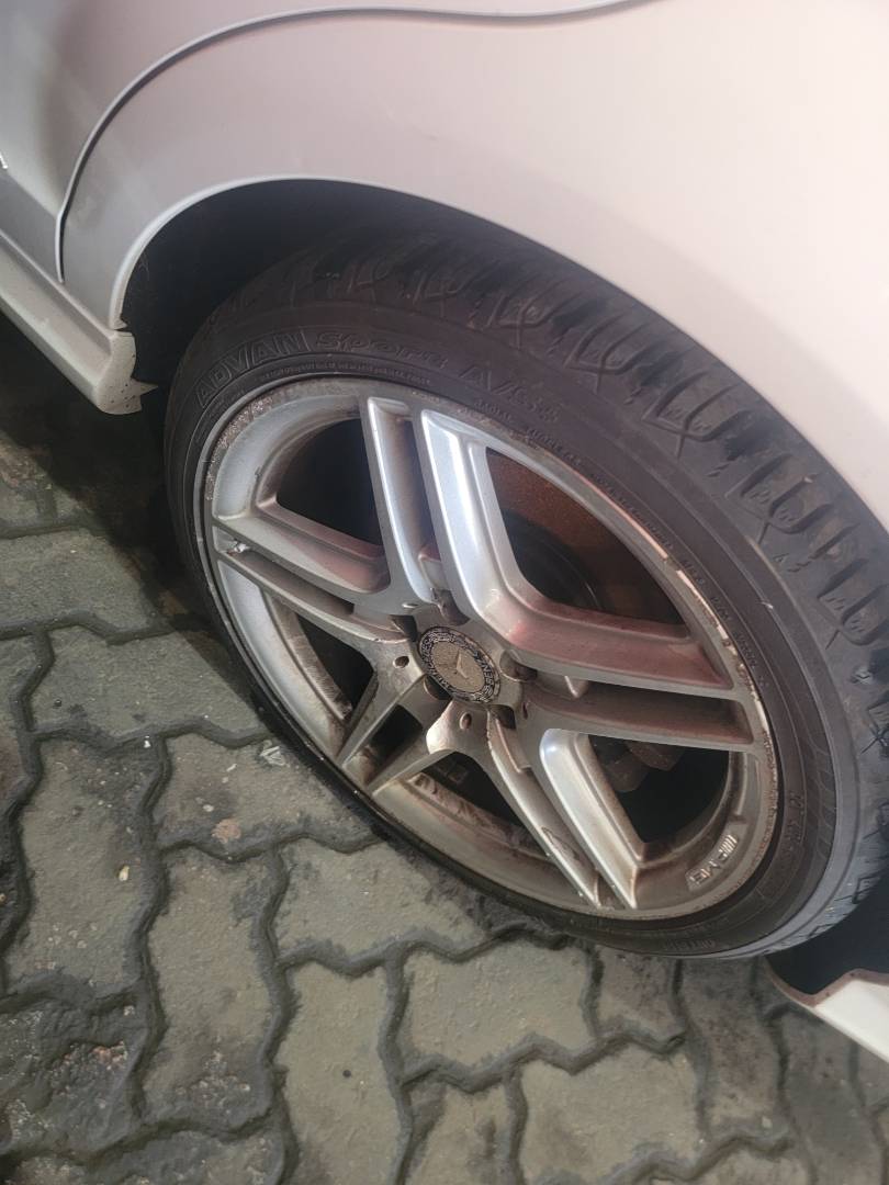 MERCEDES BENZ C300 2013 - Marhaba Auction Used Cars - Image 7