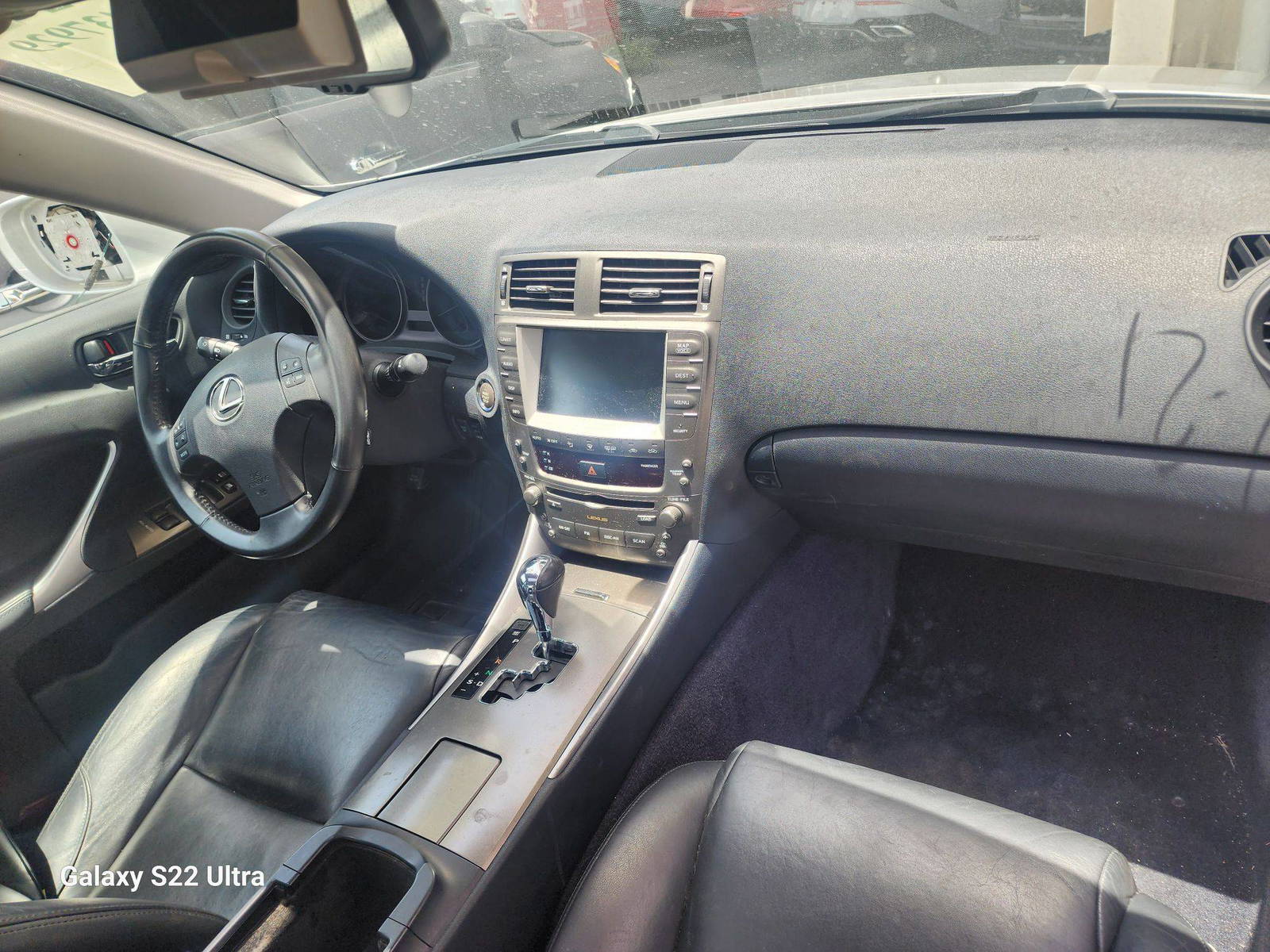 2006 LEXUS IS 250 — 167355 Miles — Lot 38437929 - Marhaba Auctions Used Cars - Image 4