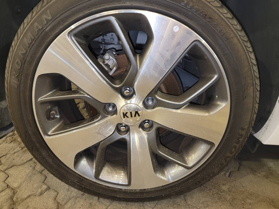 2019 KIA OPTIMA — 58364 Miles — Lot 38044477 - Marhaba Auctions Used Cars - Image 4